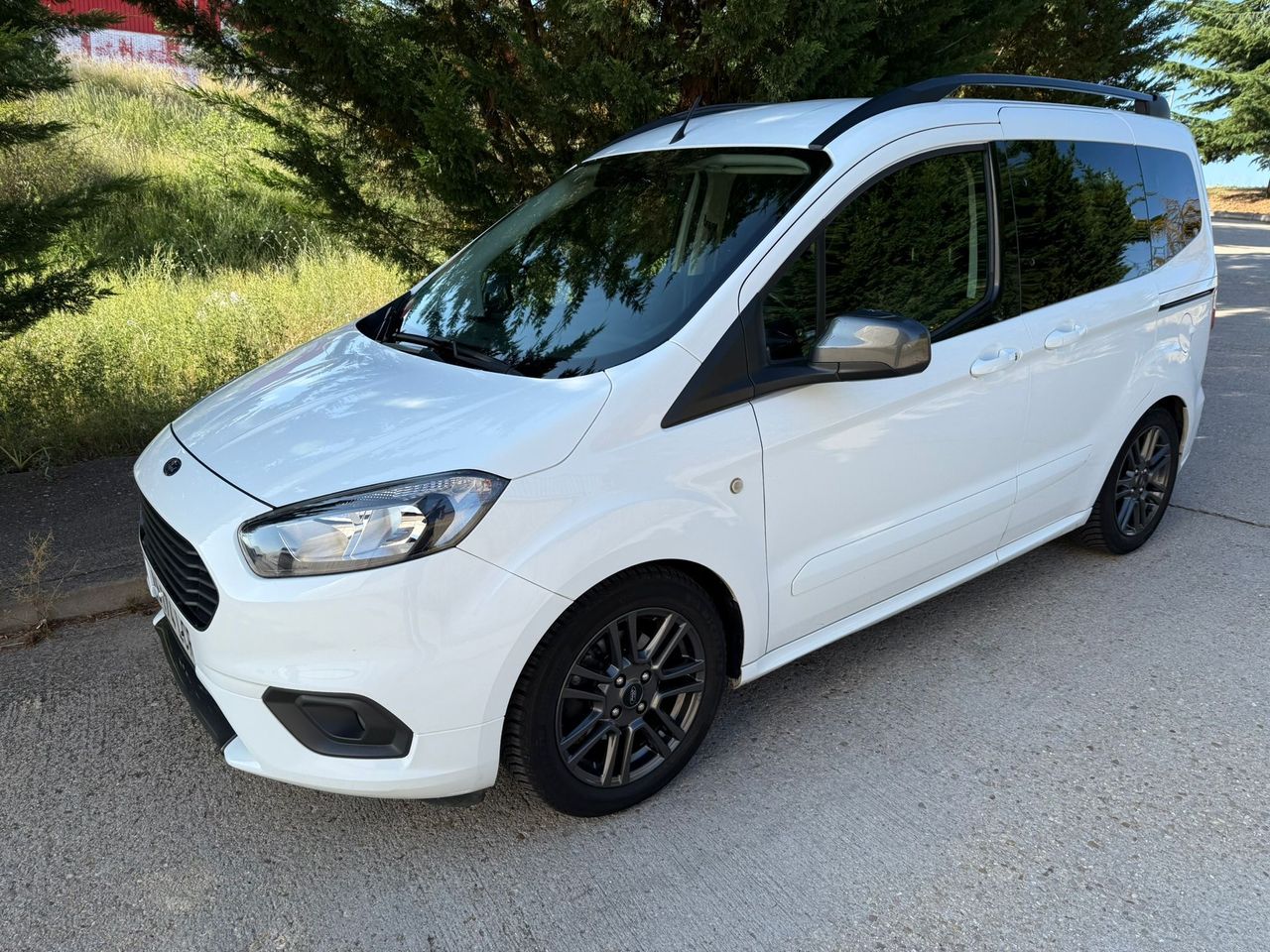 Ford Tourneo Courier 1.0 ecoboost sport