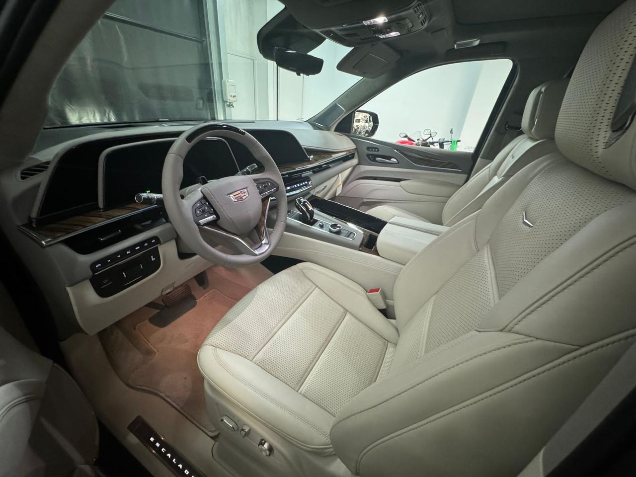 Cadillac Escalade ESV Luxury Premium  - Foto 13