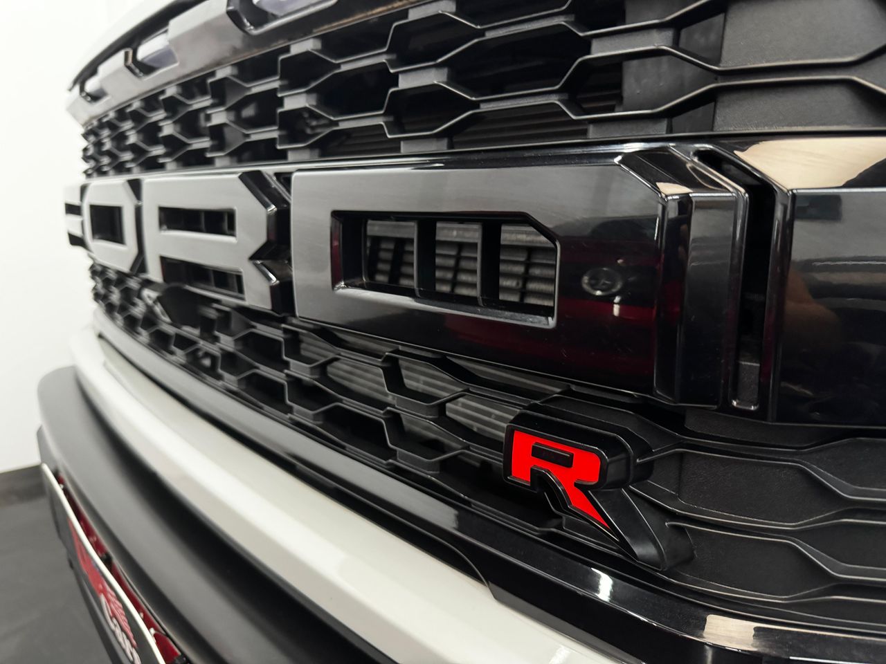 Ford F-150 RAPTOR R - Foto 4