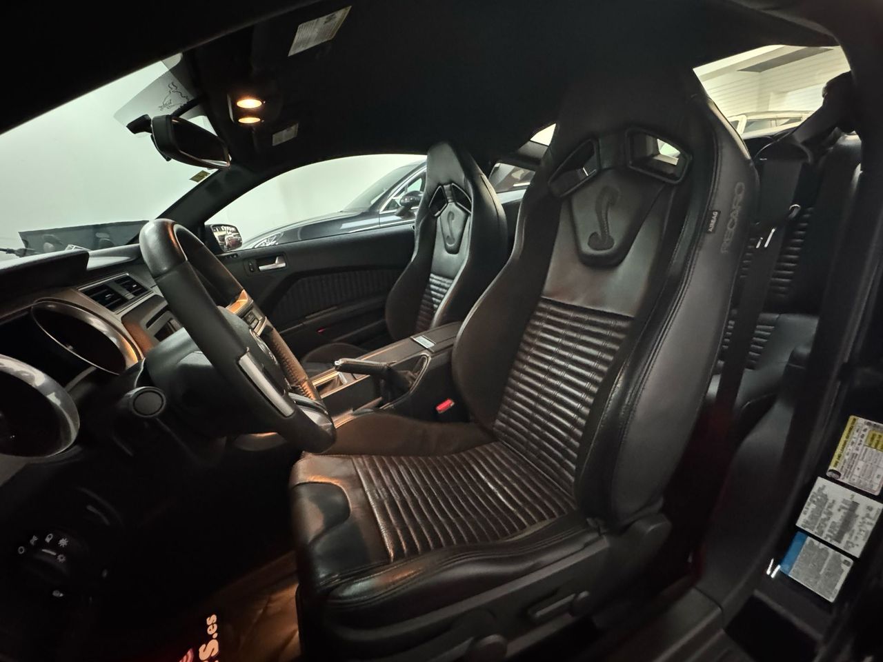 Ford Mustang Shelby GT 500  - Foto 13