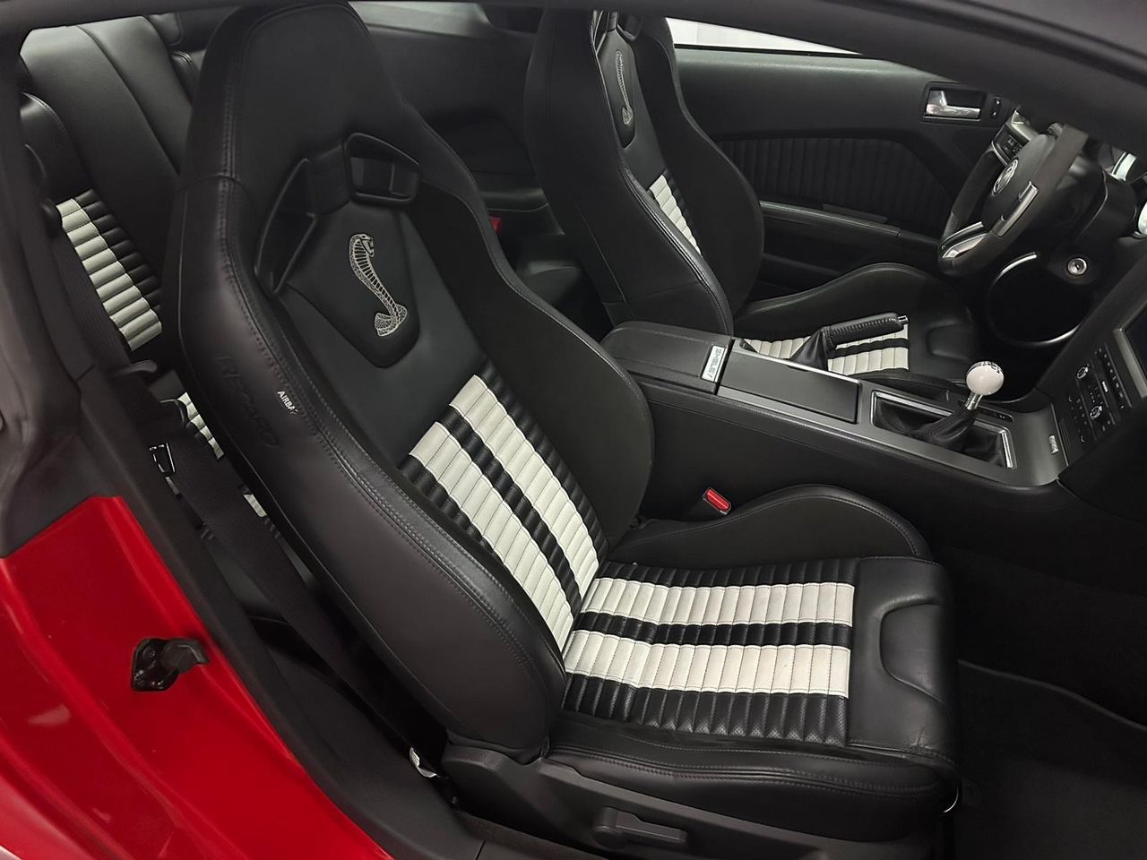 Ford Mustang Shelby GT 500  - Foto 14
