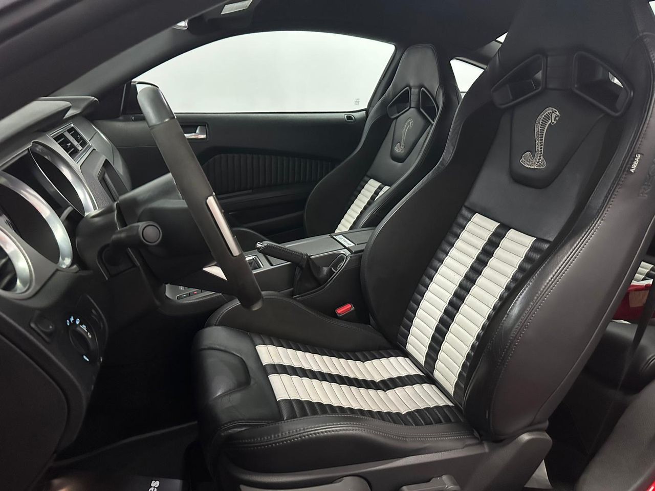 Ford Mustang Shelby GT 500  - Foto 12