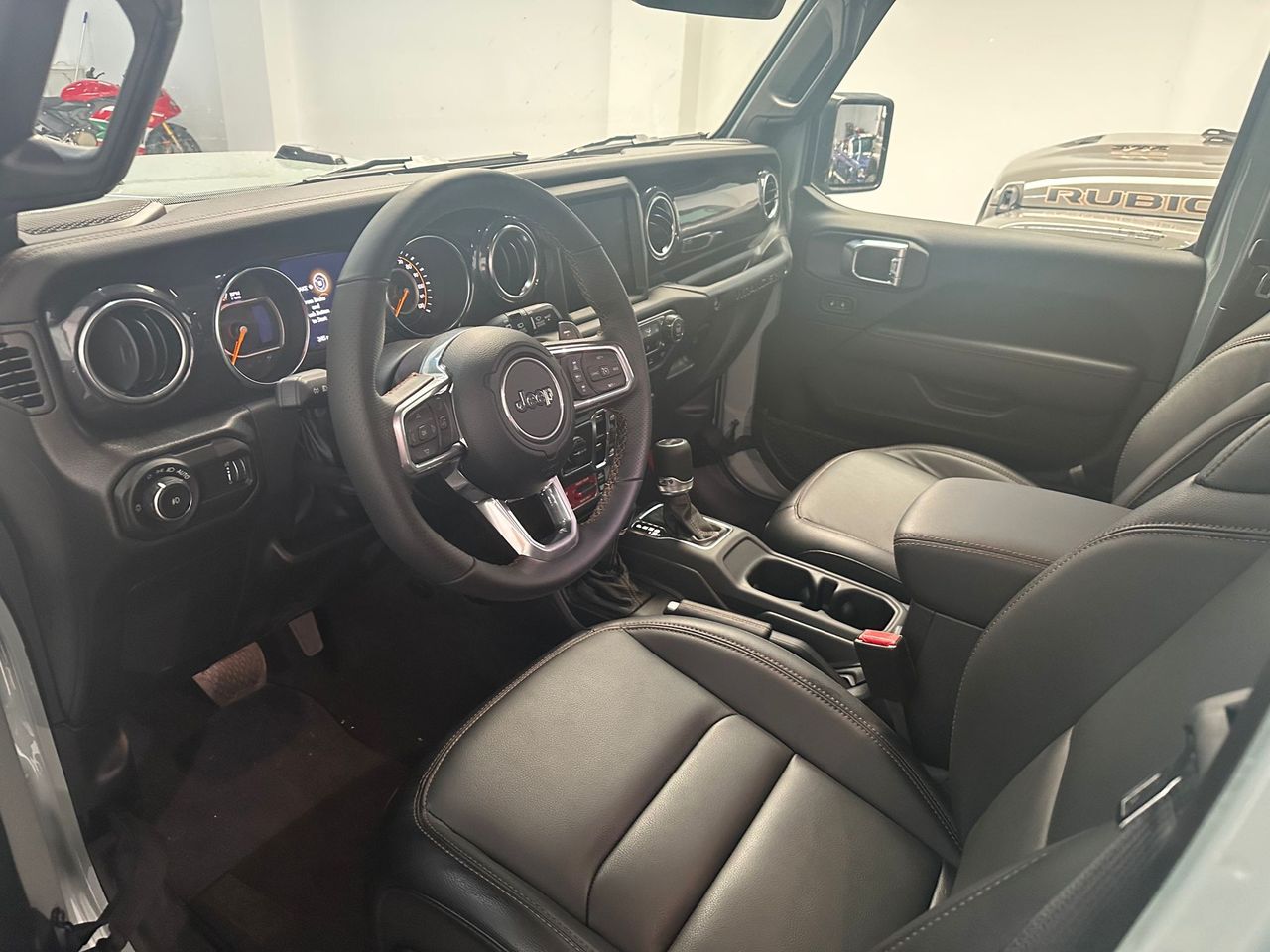 Jeep Wrangler Rubicon Hemi 392  - Foto 6