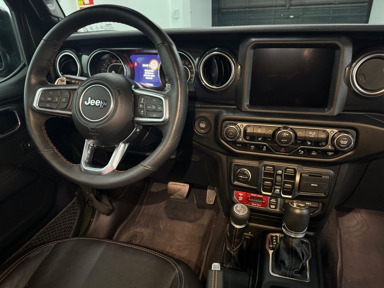 Jeep Wrangler Rubicon Hemi 392  - Foto 8