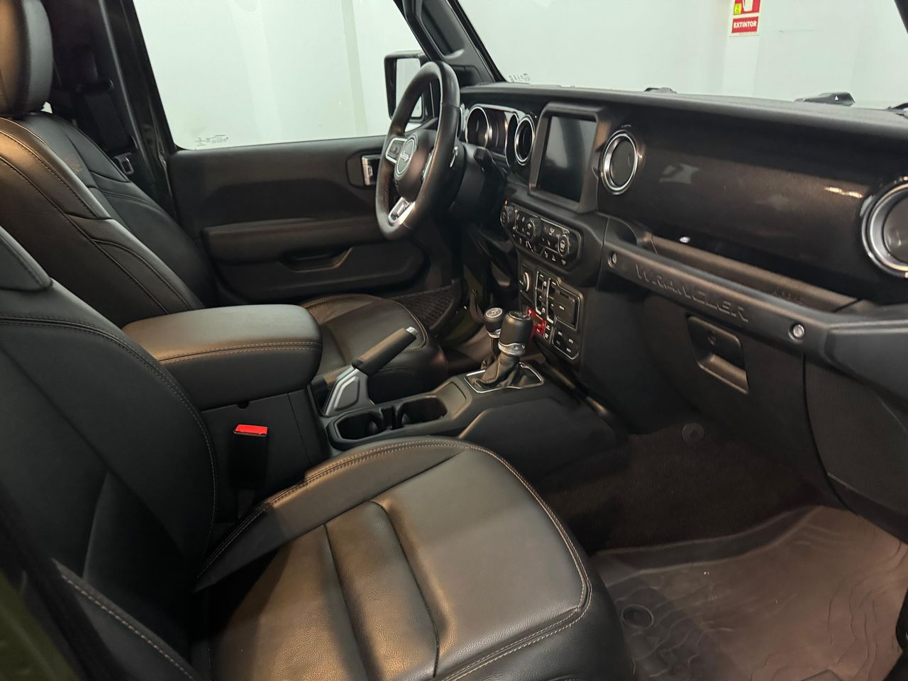 Jeep Wrangler Rubicon Hemi 392  - Foto 7