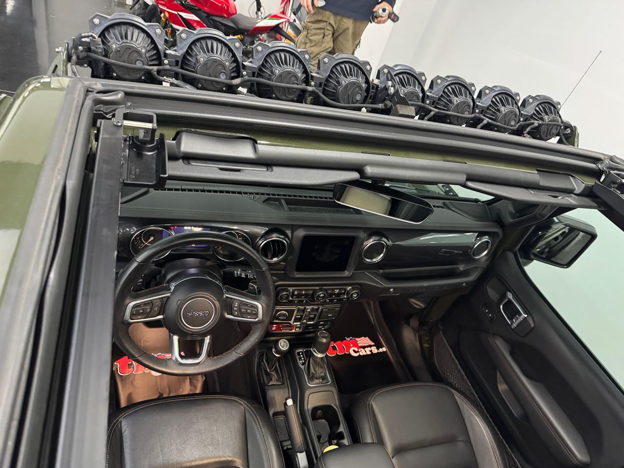 Jeep Wrangler Rubicon Hemi 392  - Foto 11