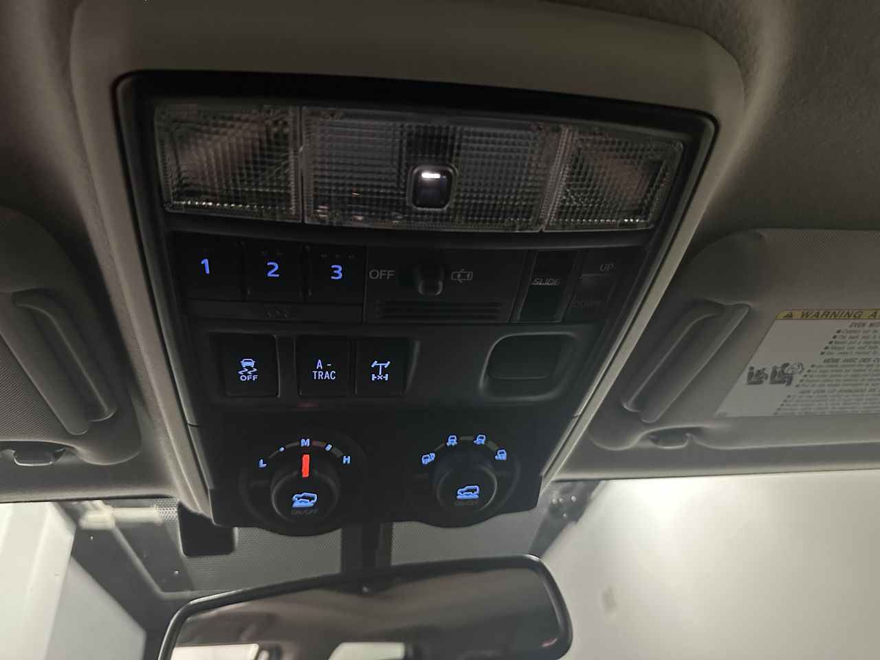 Toyota 4Runner TRD OFF ROAD - Foto 16