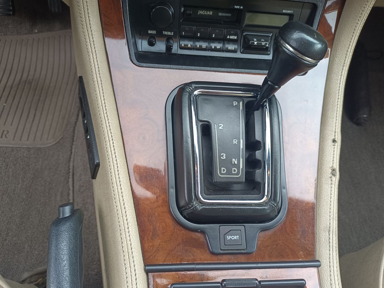 Jaguar XJ SOVERING 4.0 V6 234cv OFERTA AUTOMOBILE`25   VEHÍCULO EN CESIÓN DE VENTA. - Foto 21