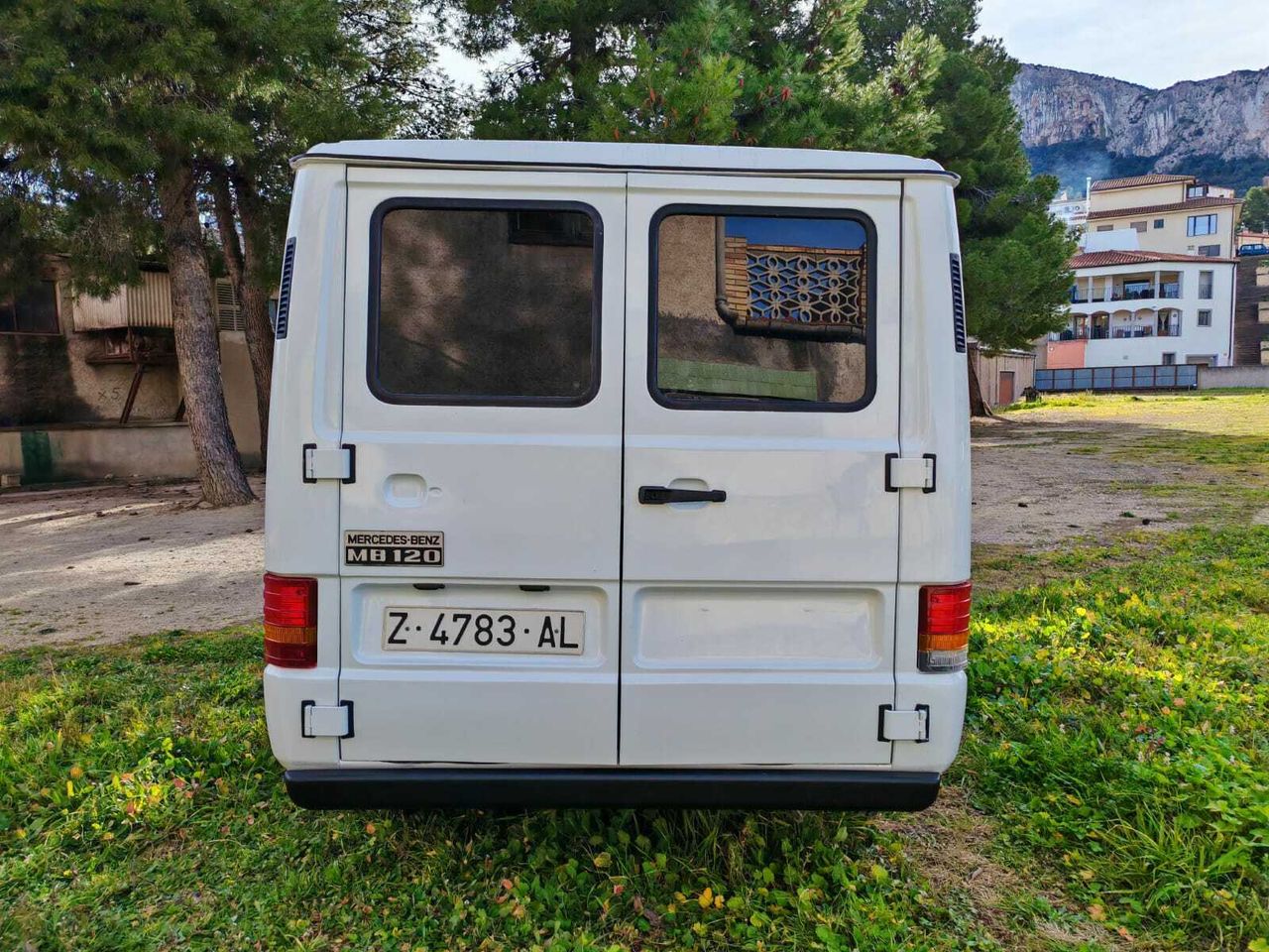 Mercedes 100D ES UNA MB 120 - foto 17