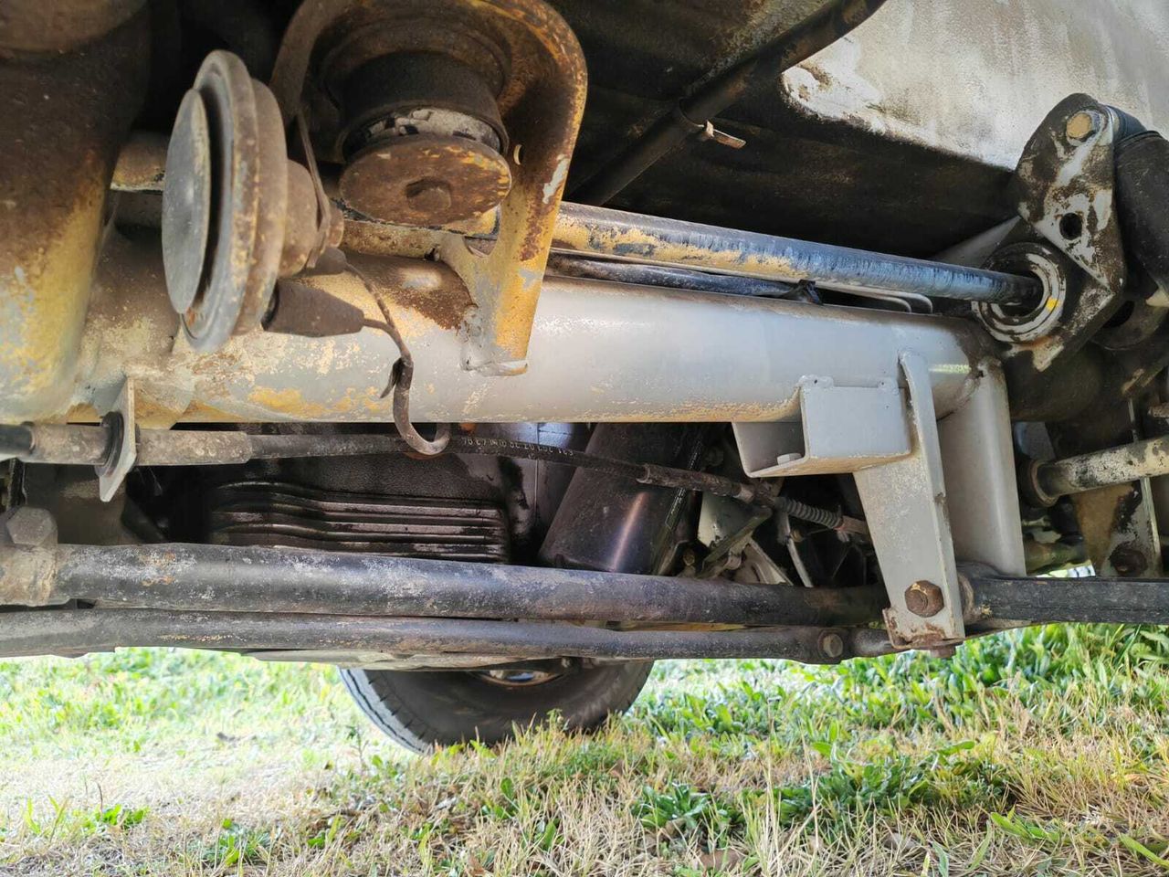 Mercedes 100D ES UNA MB 120 - foto 49