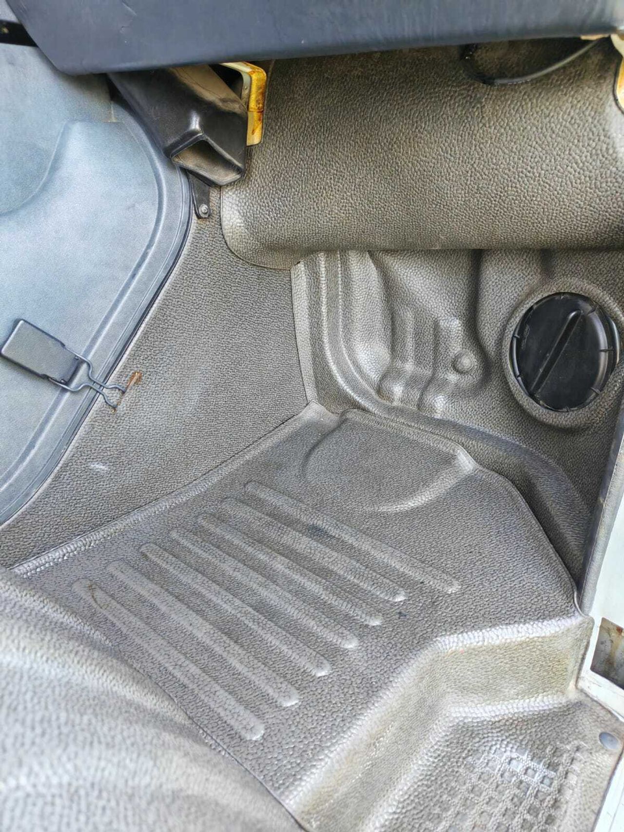 Mercedes 100D ES UNA MB 120 - foto 40