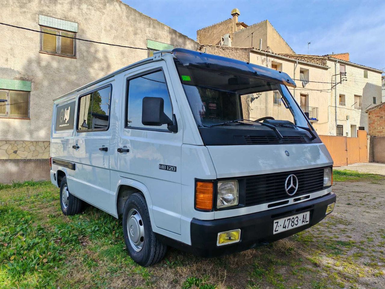 Mercedes 100D ES UNA MB 120 - foto 11
