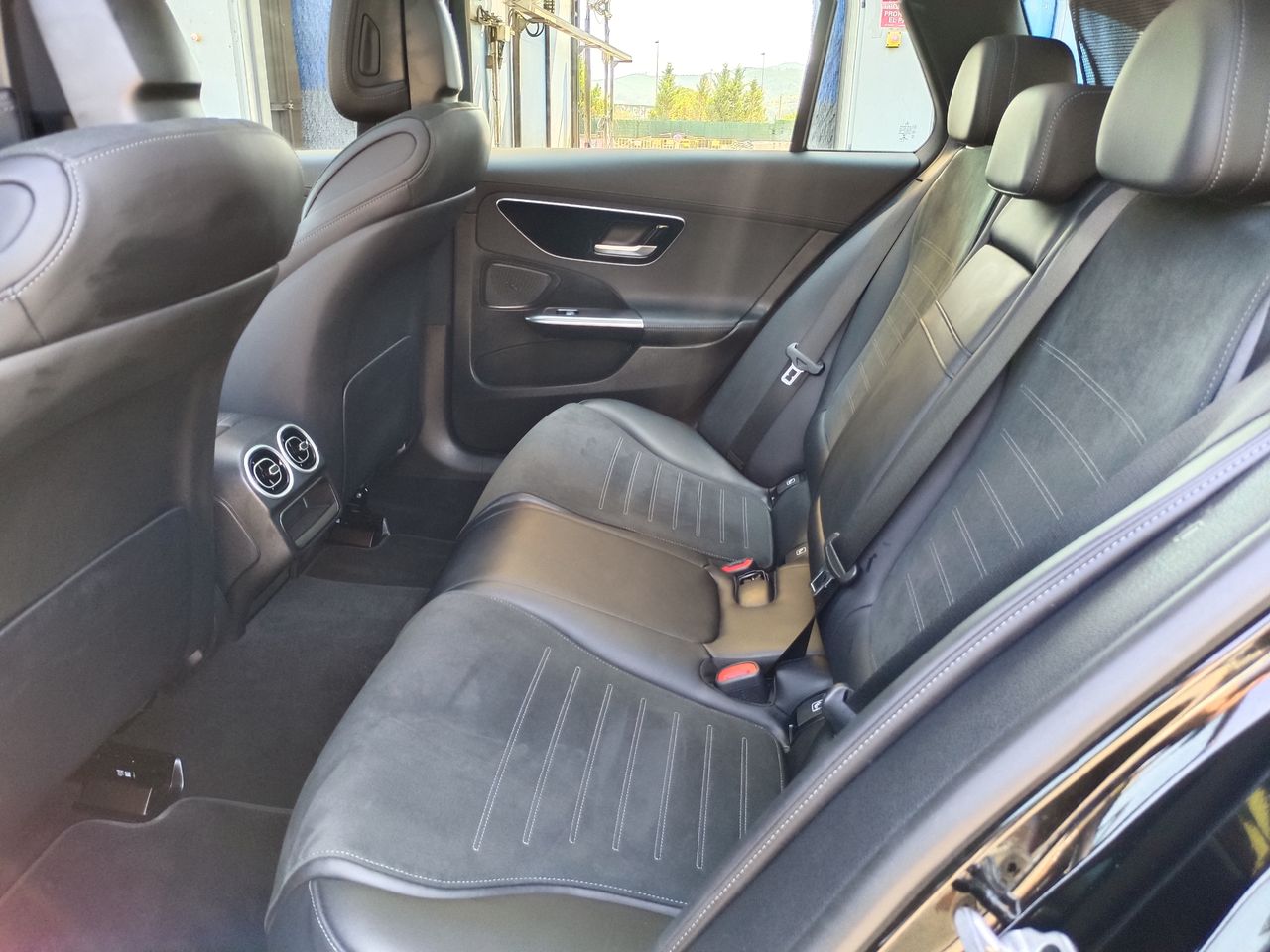 Mercedes Clase C 220d 9-TRONIC AMG LINE PREMIUM PLUS - foto 25