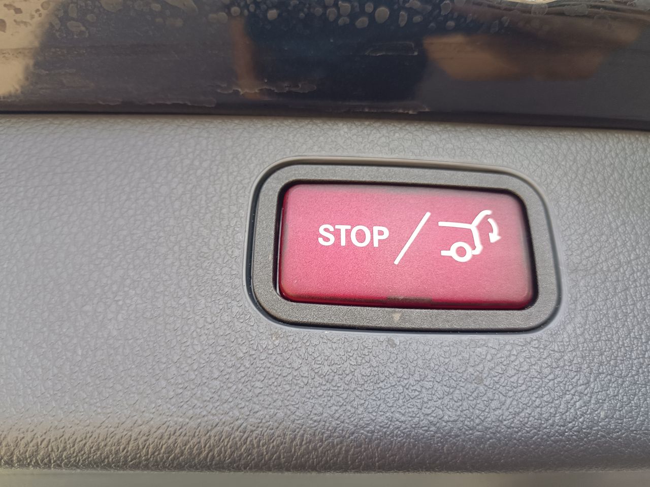 Mercedes Clase C 220d 9-TRONIC AMG LINE PREMIUM PLUS - foto 28