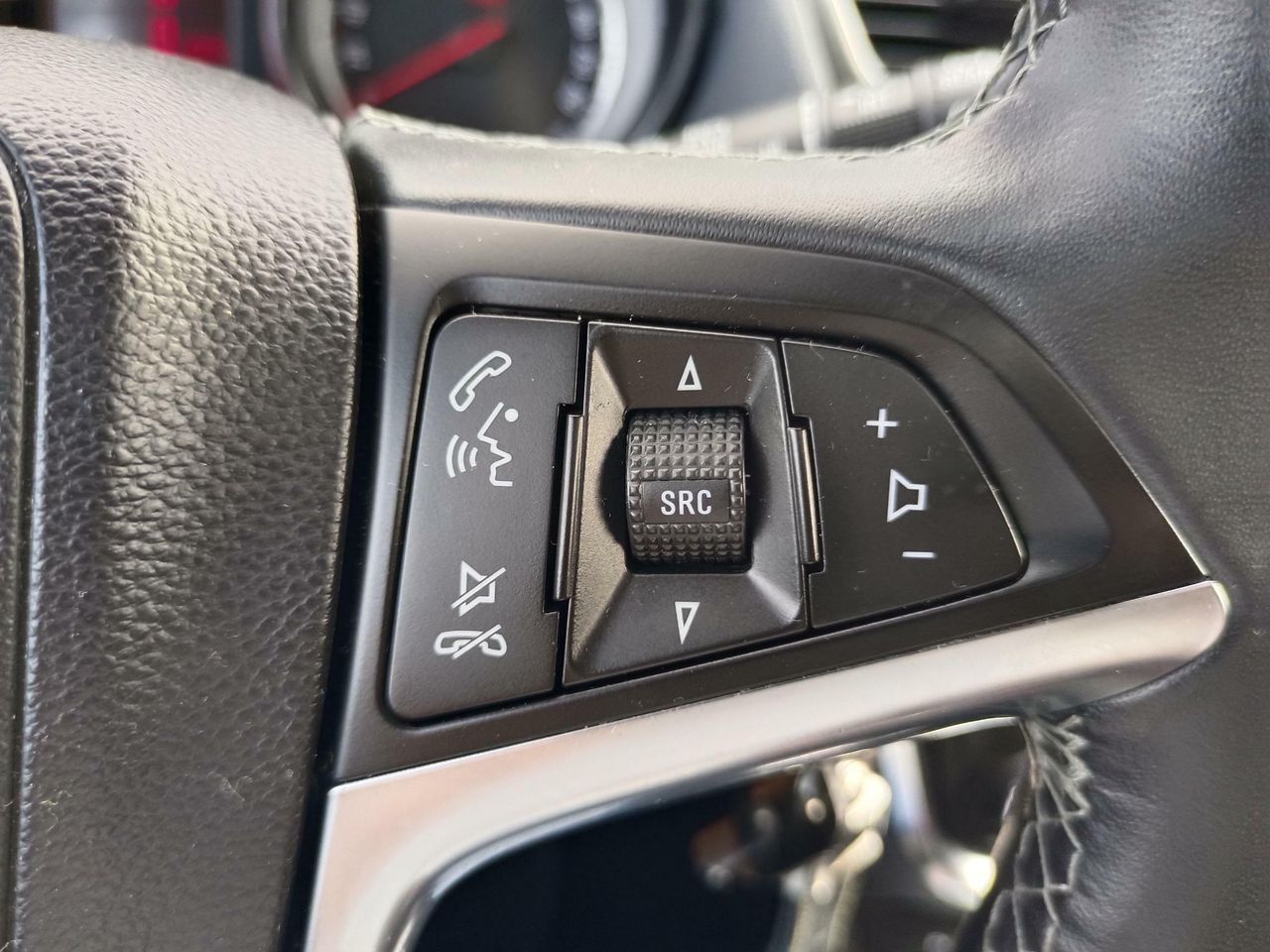 Opel Mokka 1.6 CDTi 4X2 Excellence Auto  - Foto 21