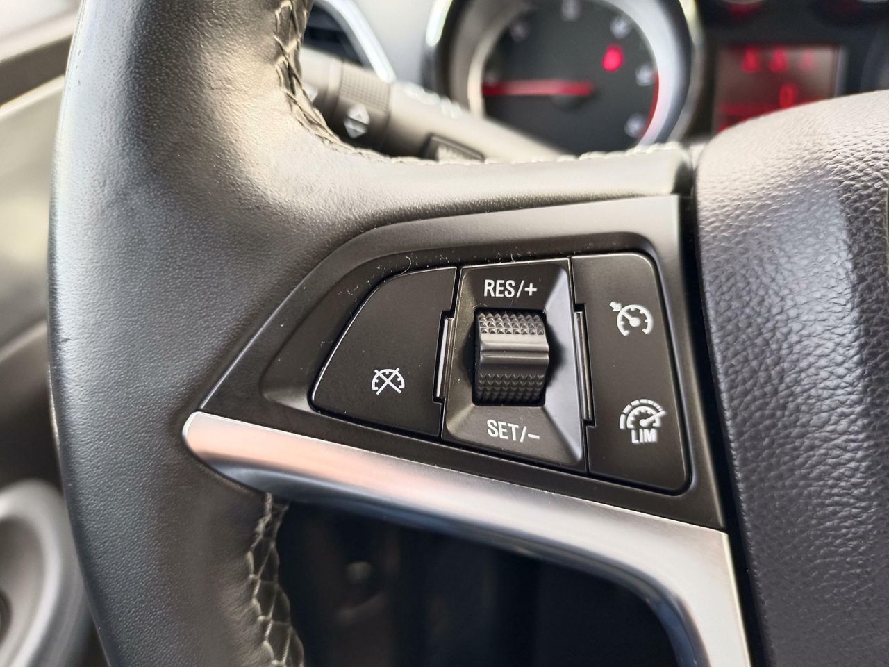 Opel Mokka 1.6 CDTi 4X2 Excellence Auto  - Foto 20