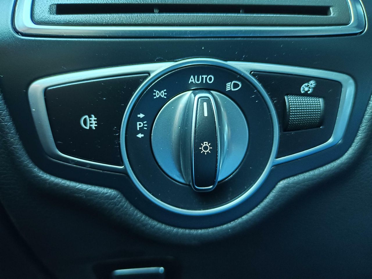 Mercedes GLC 250 4MATIC  211cv. AMG LINE- TECHO - foto 22