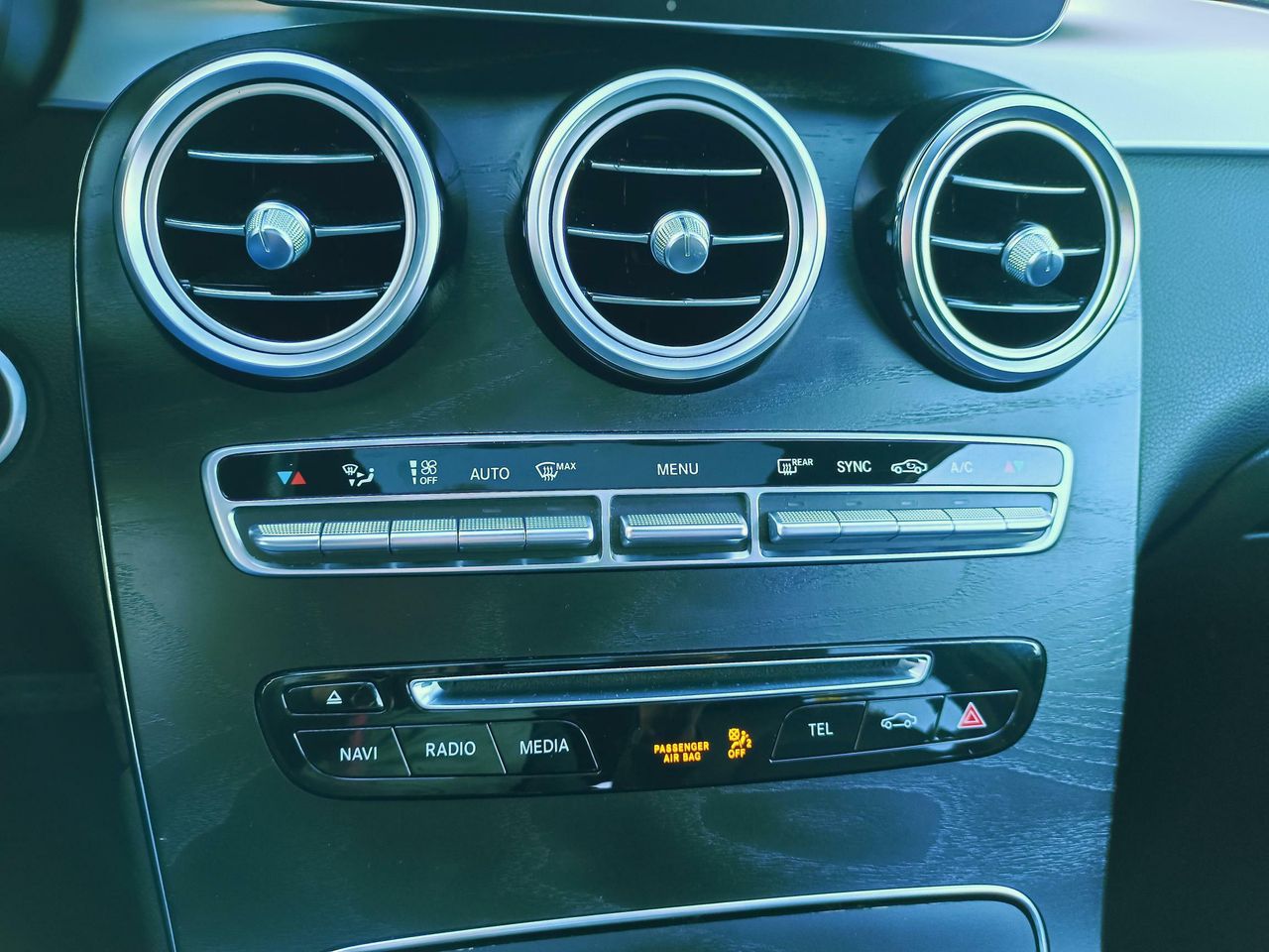 Mercedes GLC 250 4MATIC  211cv. AMG LINE- TECHO - foto 19