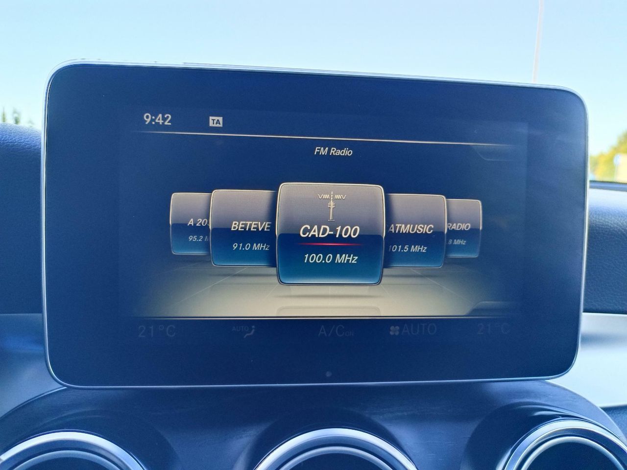 Mercedes GLC 250 4MATIC  211cv. AMG LINE- TECHO - foto 20