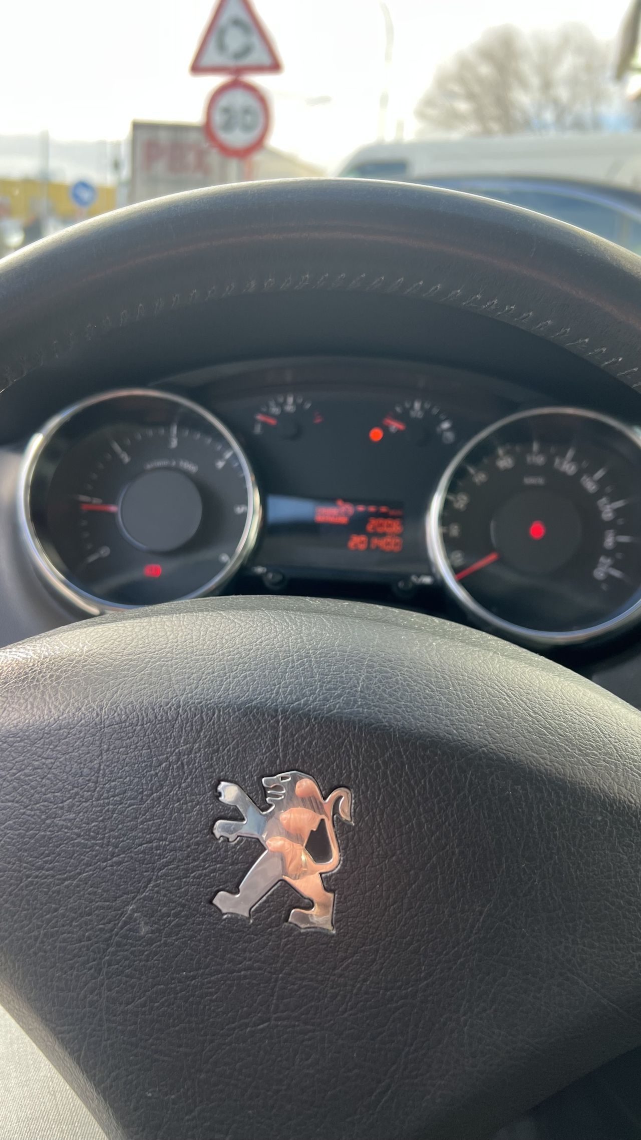 Peugeot 5008 1.6 HDI 112 FAP 7 plazas - foto 17