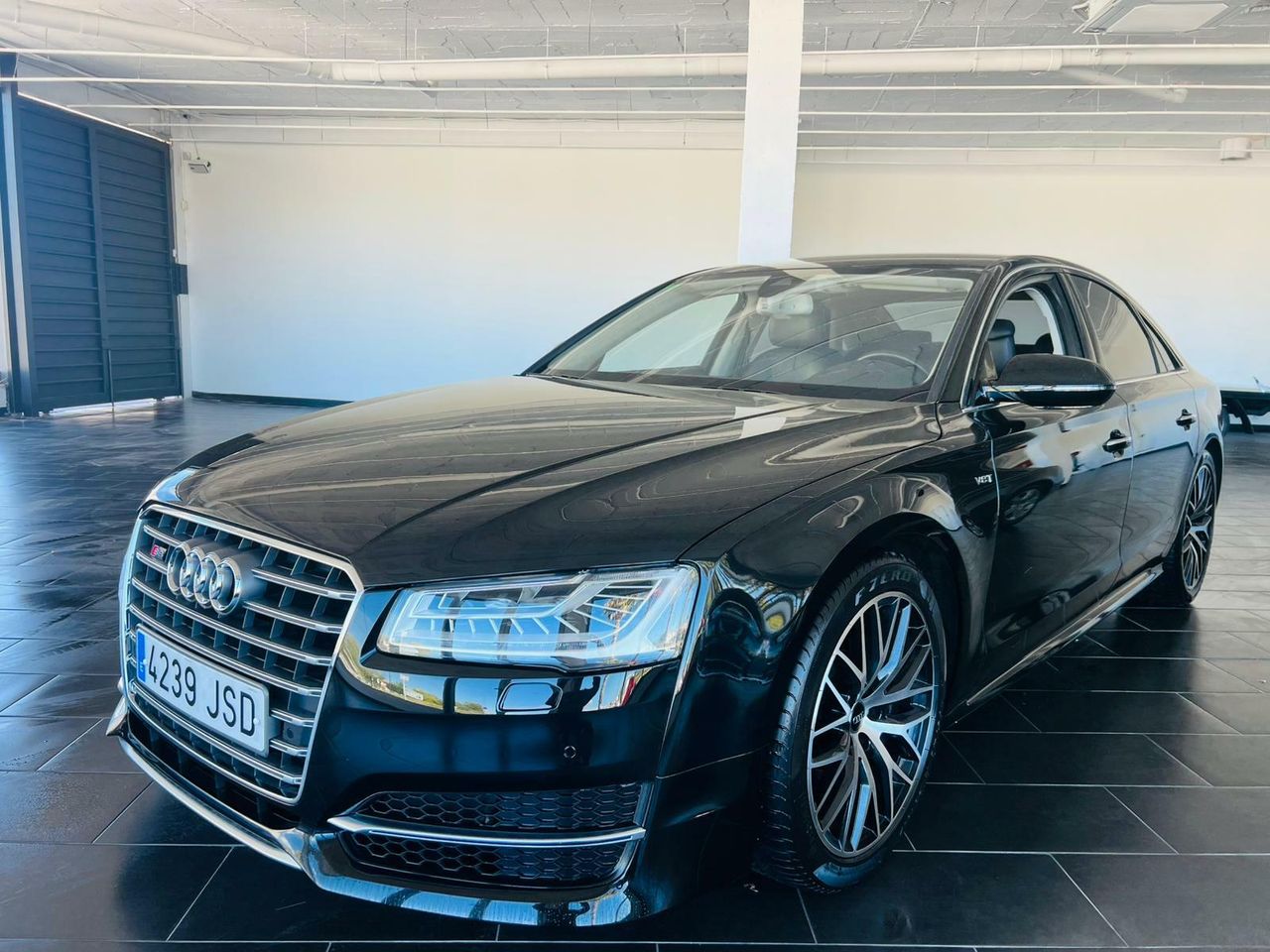 Audi S8 S-LINE   4.0 TFSI quattro Tiptronic