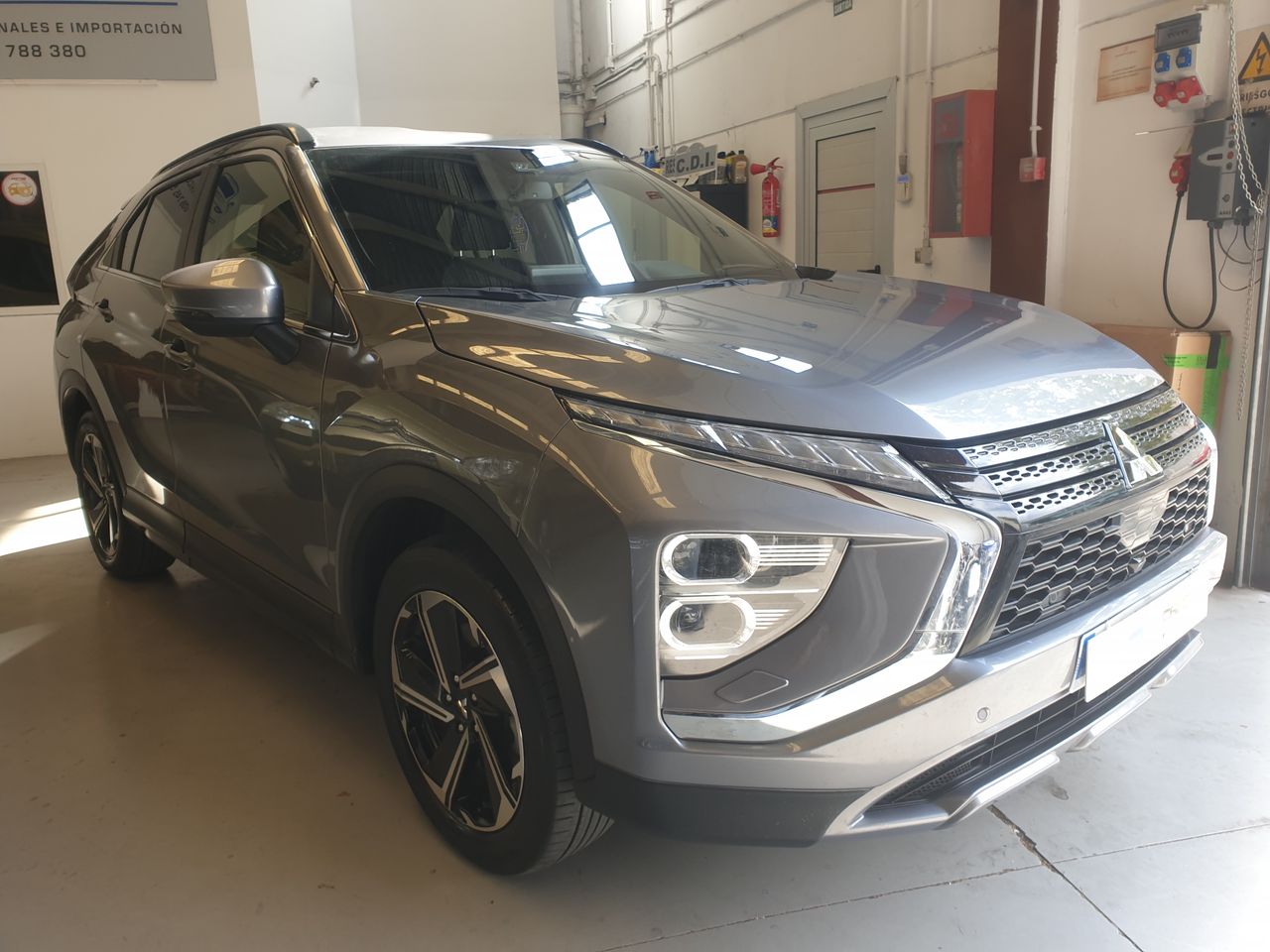 Mitsubishi Eclipse Cross 2.4 Phev Kaiteki Auto 4WD  - Foto 4