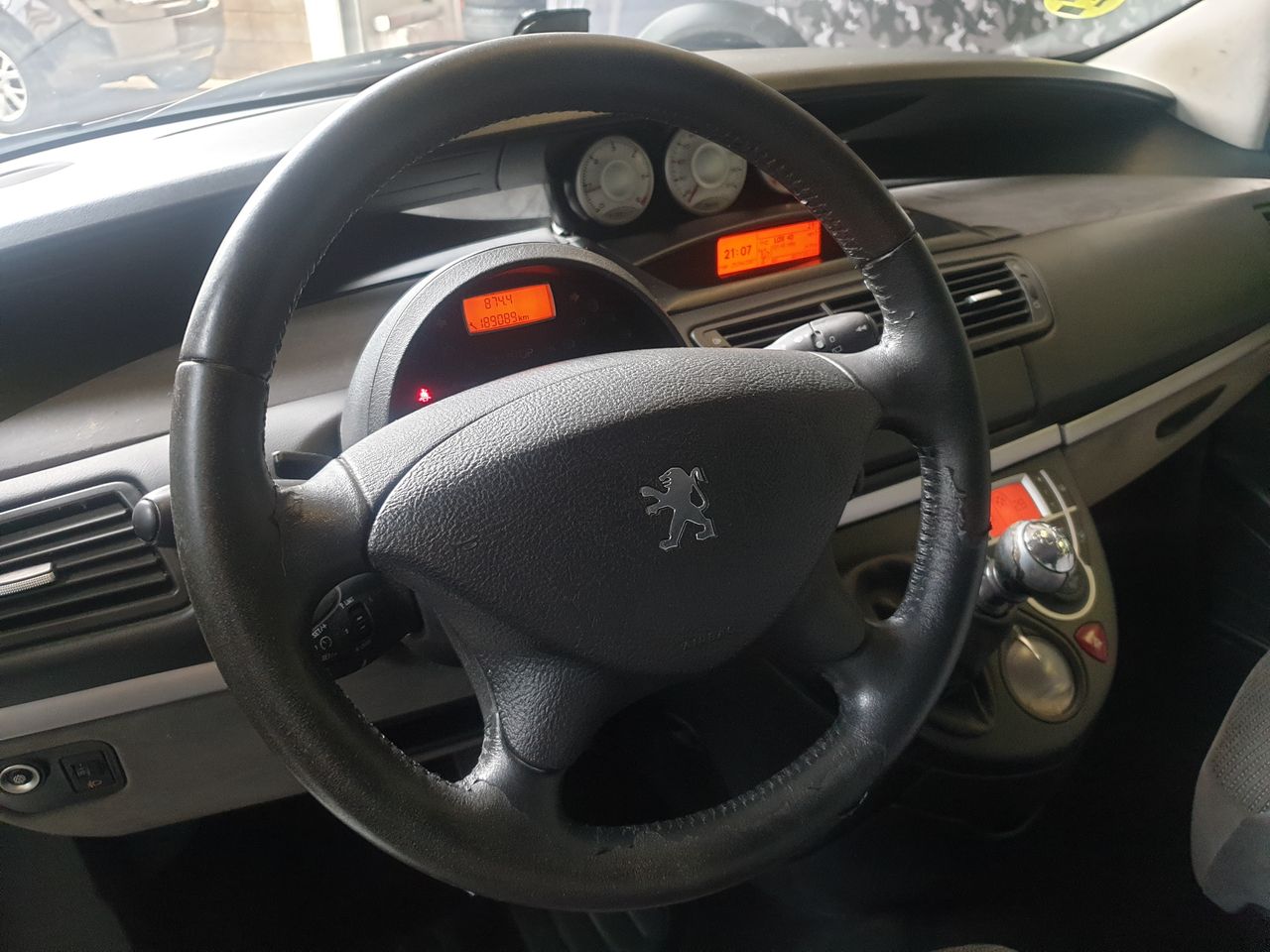 Peugeot 807 Premium 2.0 Hdi 136  - Foto 8