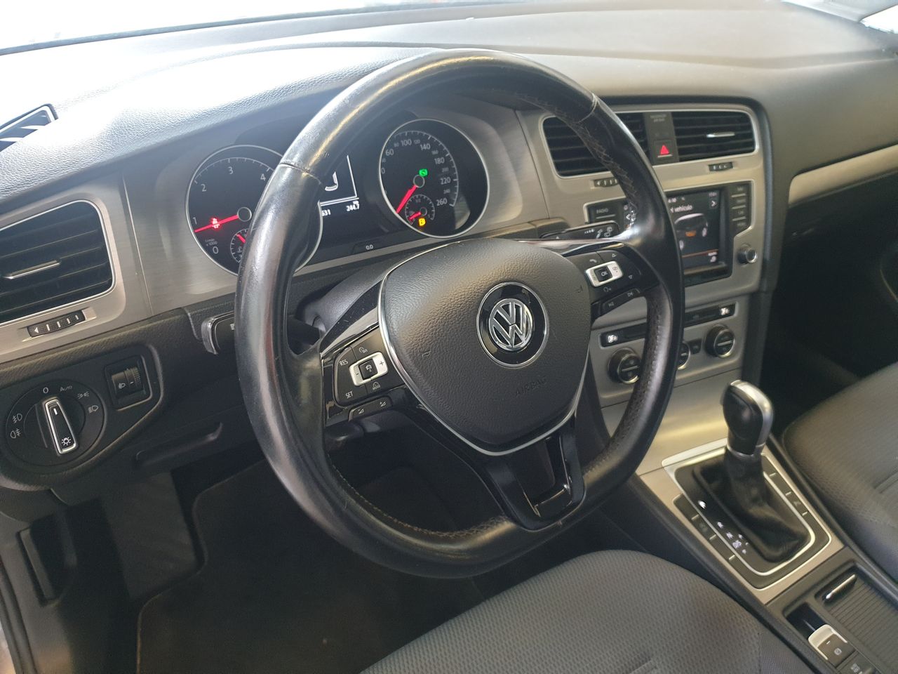 Volkswagen Golf Advance 1.6 Tdi BMT DSG  - Foto 8