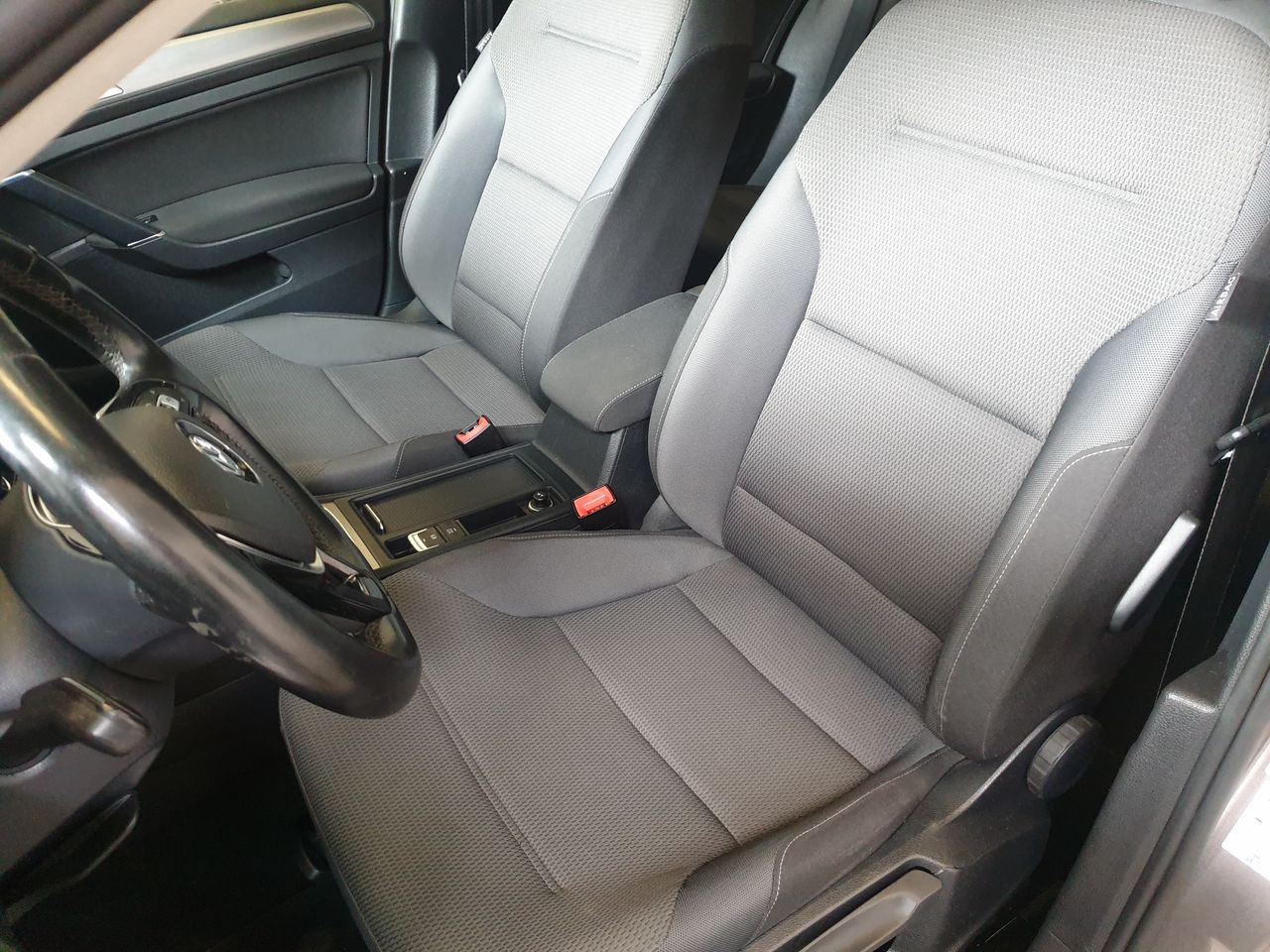 Volkswagen Golf Advance 1.6 Tdi BMT DSG  - Foto 12