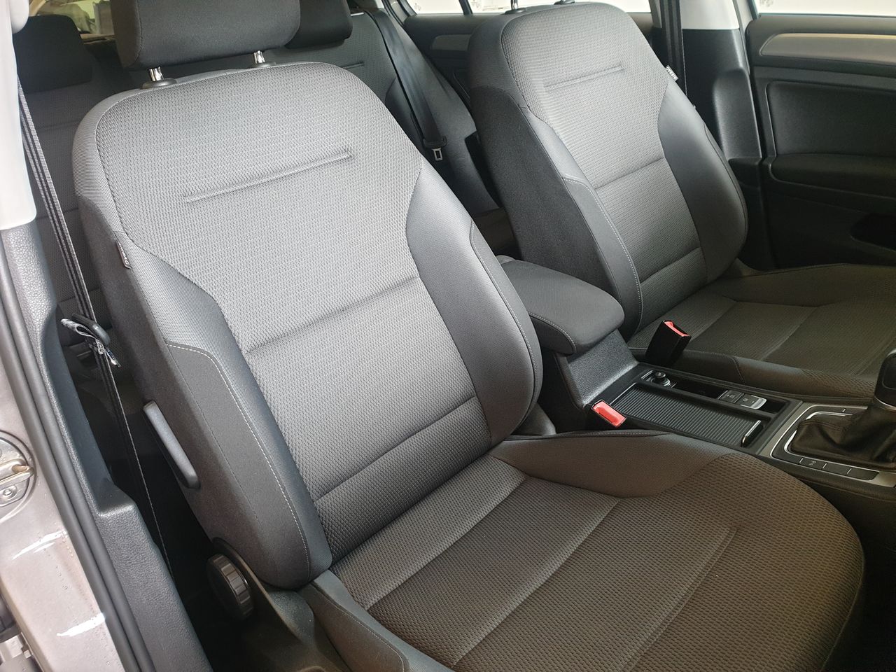 Volkswagen Golf Advance 1.6 Tdi BMT DSG  - Foto 13