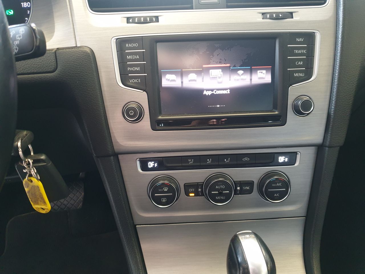 Volkswagen Golf Advance 1.6 Tdi BMT DSG  - Foto 10