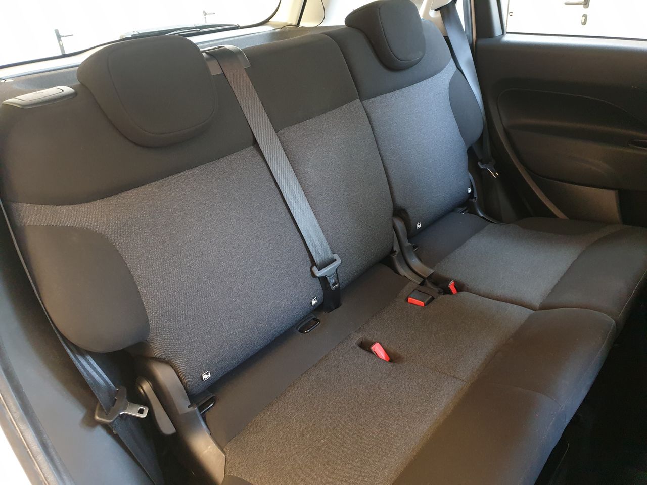 Fiat 500L Cross 1.4 16v 95cv  - Foto 12