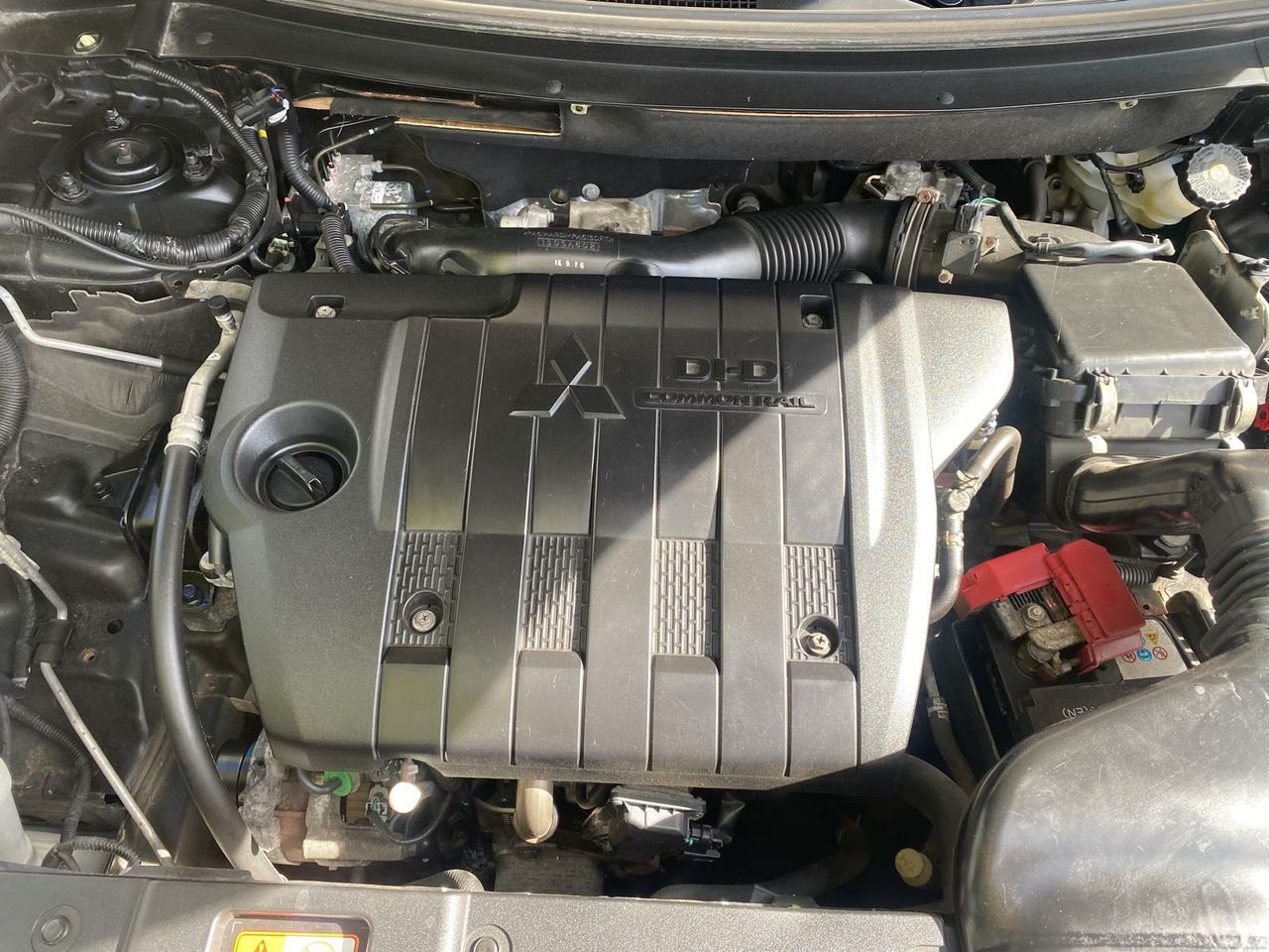 Mitsubishi Outlander mitsubishi outlander 2.2 tdi automatico  - Foto 13