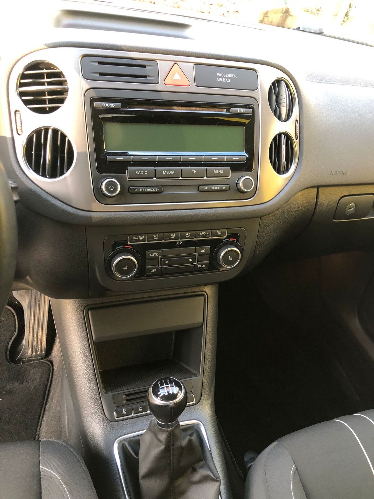 Volkswagen Tiguan 1.4 i 122 cv - Foto 11