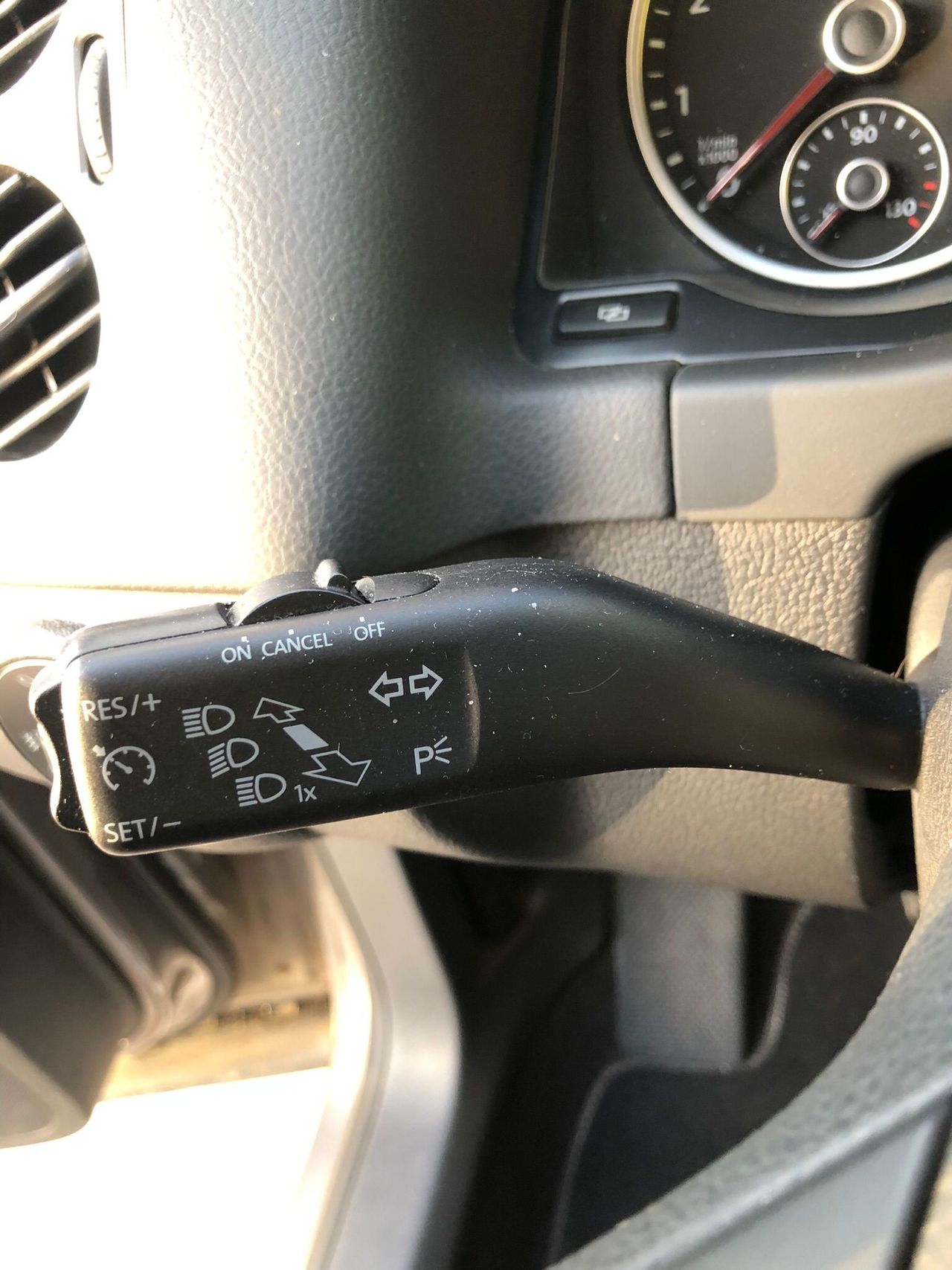 Volkswagen Tiguan 1.4 i 122 cv - Foto 10