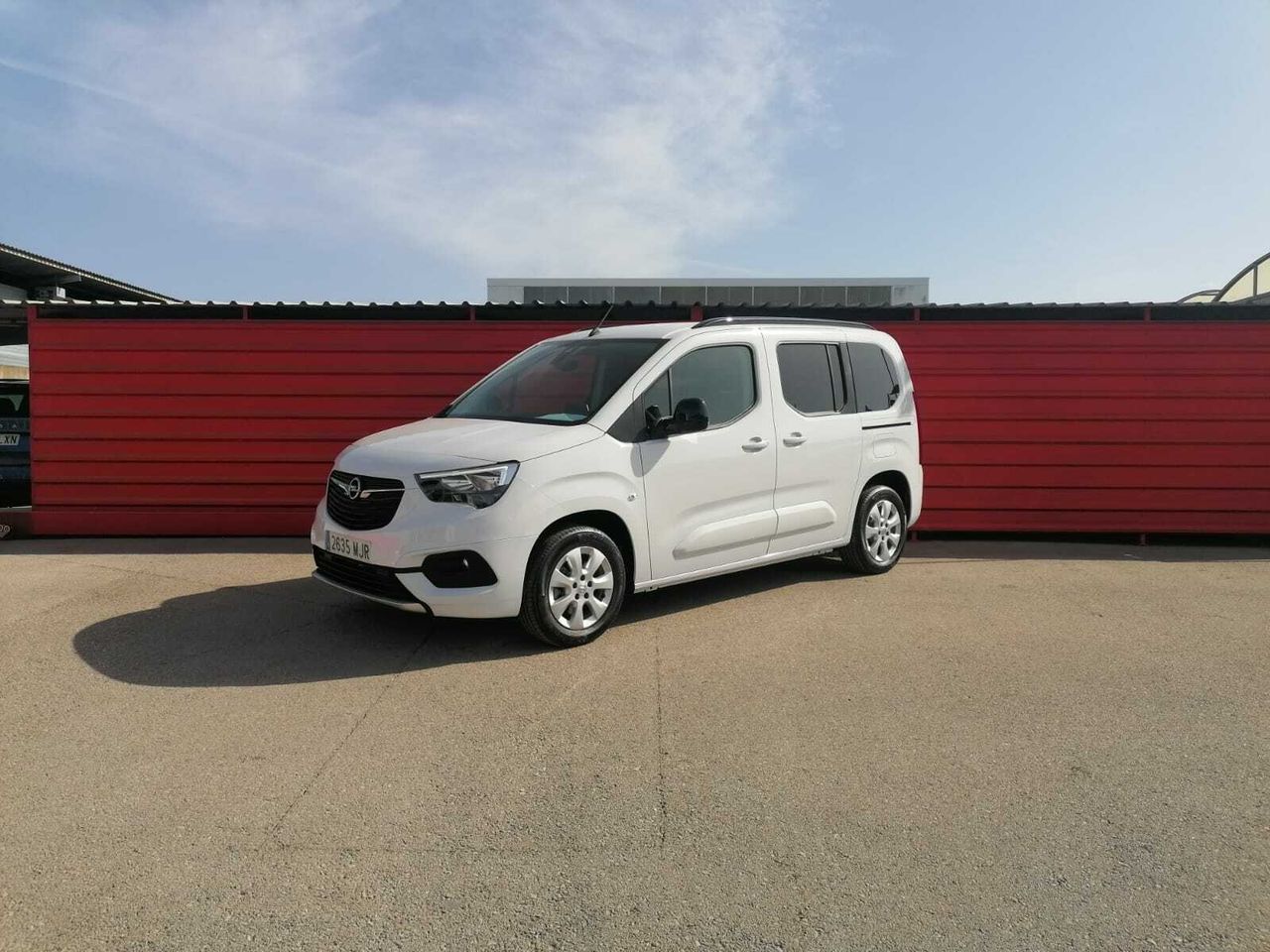 Opel Combo Cargo BEV 50KWH LIFE ELEGANCE PLUS SWB 5P - Foto 4