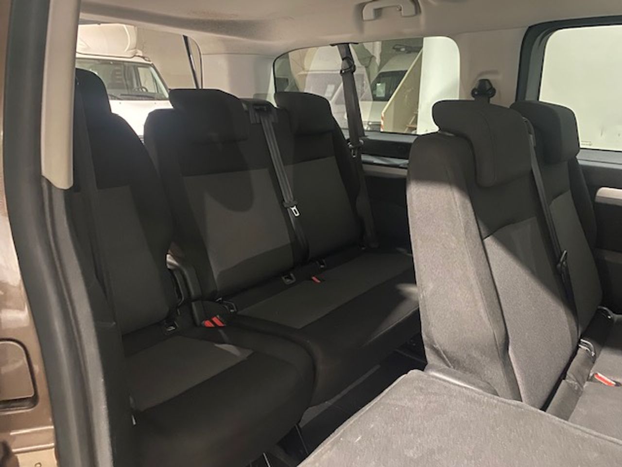 Peugeot Traveller Business BlueHDI 120 S&S Largo - Foto 34