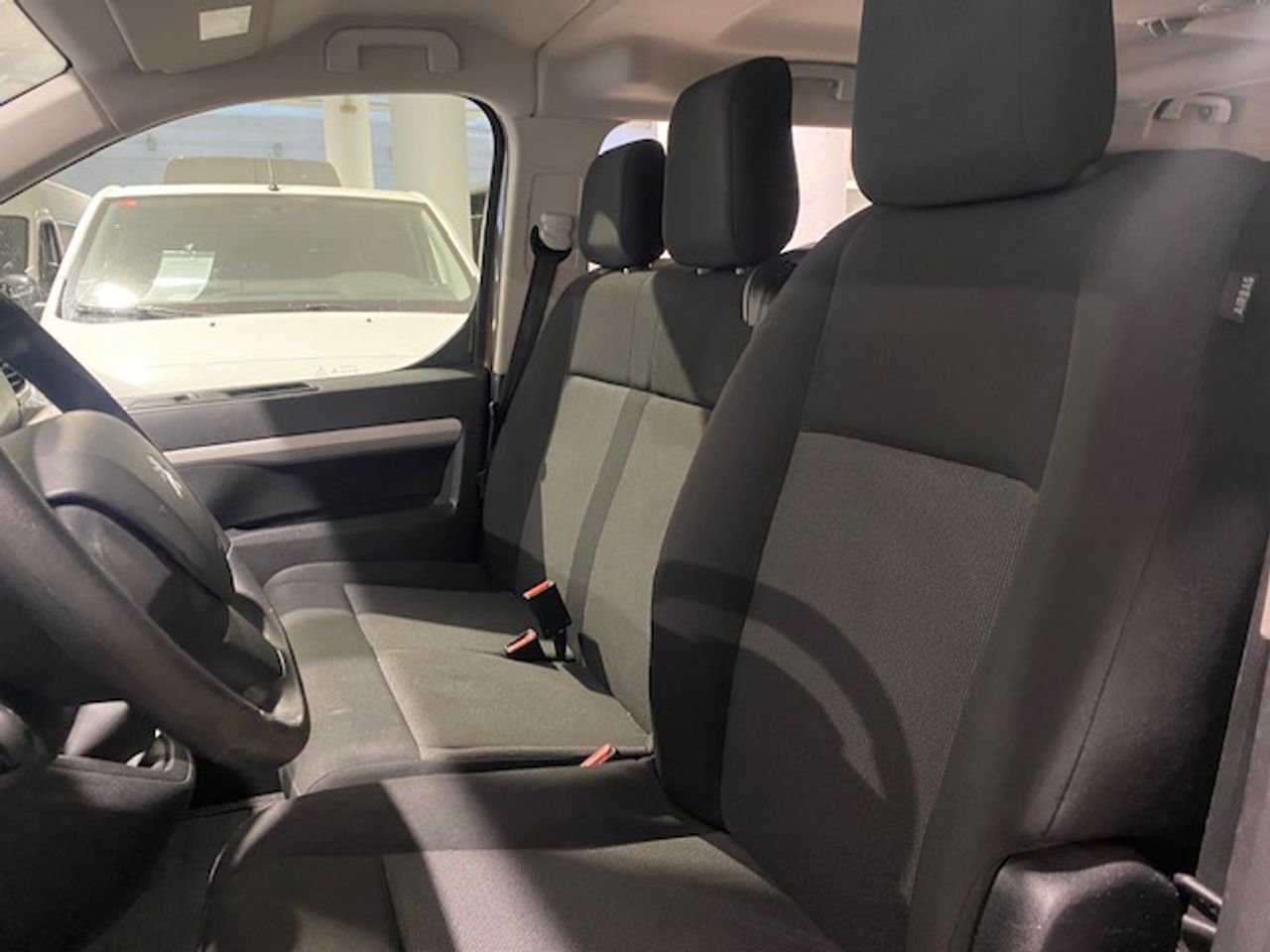 Peugeot Traveller Business BlueHDI 120 S&S Largo - Foto 32