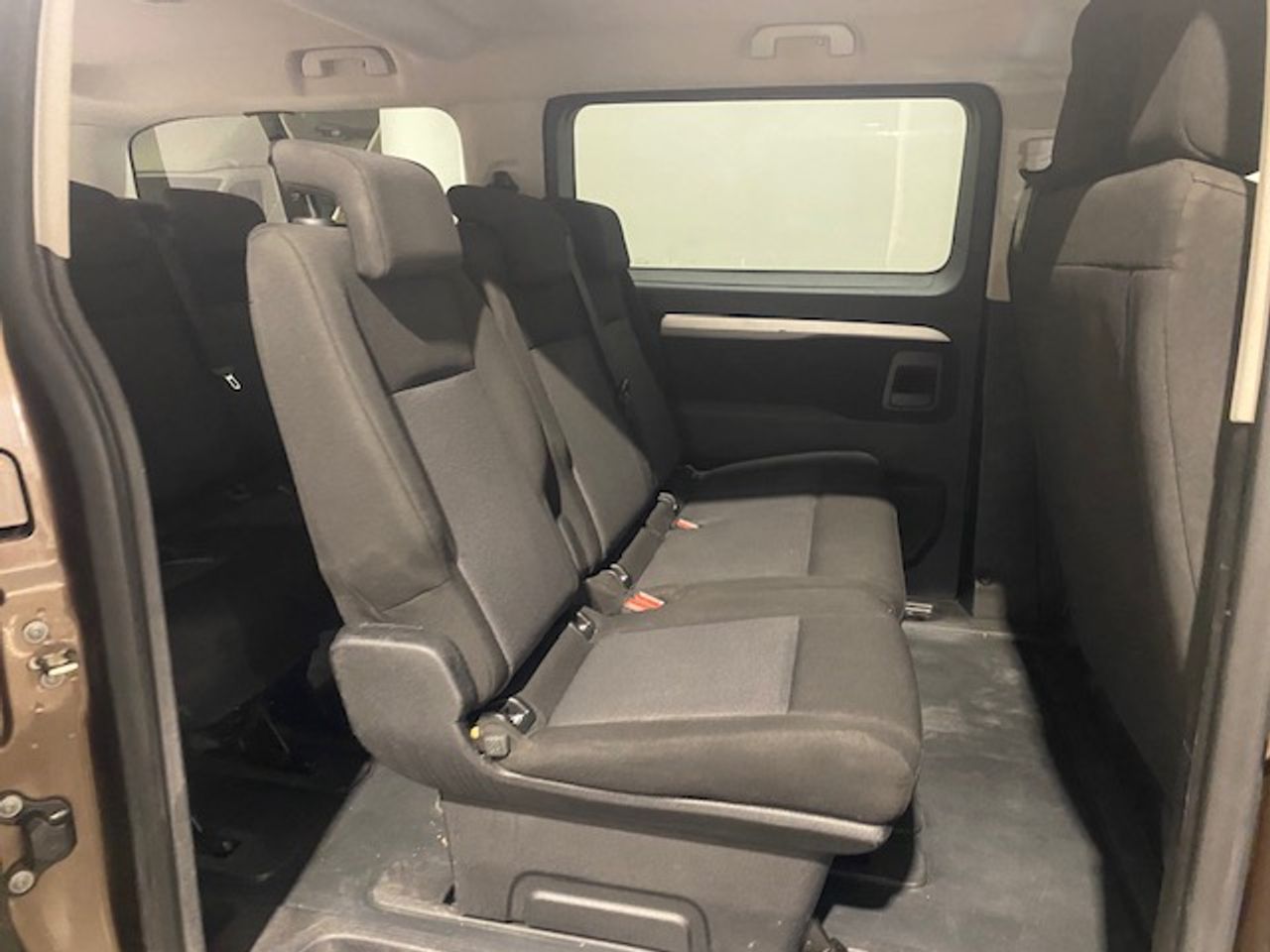 Peugeot Traveller Business BlueHDI 120 S&S Largo - Foto 33