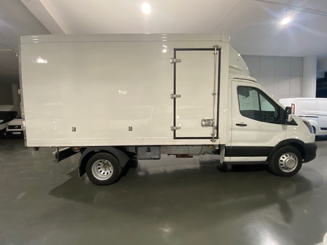 Ford Transit FT 350 Chasis Cabina 2.0 EcoBlue L2 Trend RWD 170cv - Foto 5