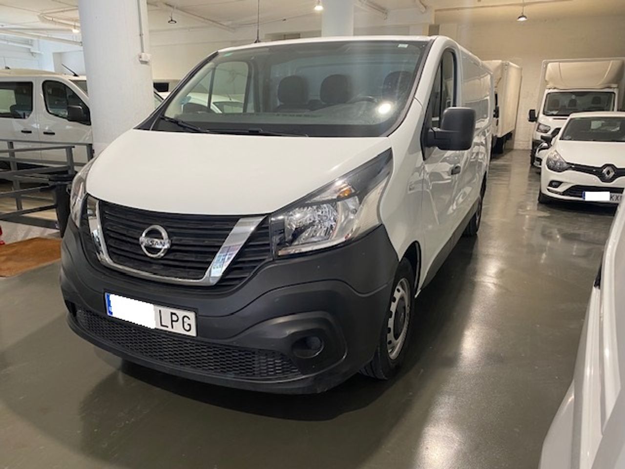 Nissan NV300 Furgón 2.0dCi L2H1 1.2T Comfort 120cv - GARANTIA FÁBRICA 03/2025 - Foto 4