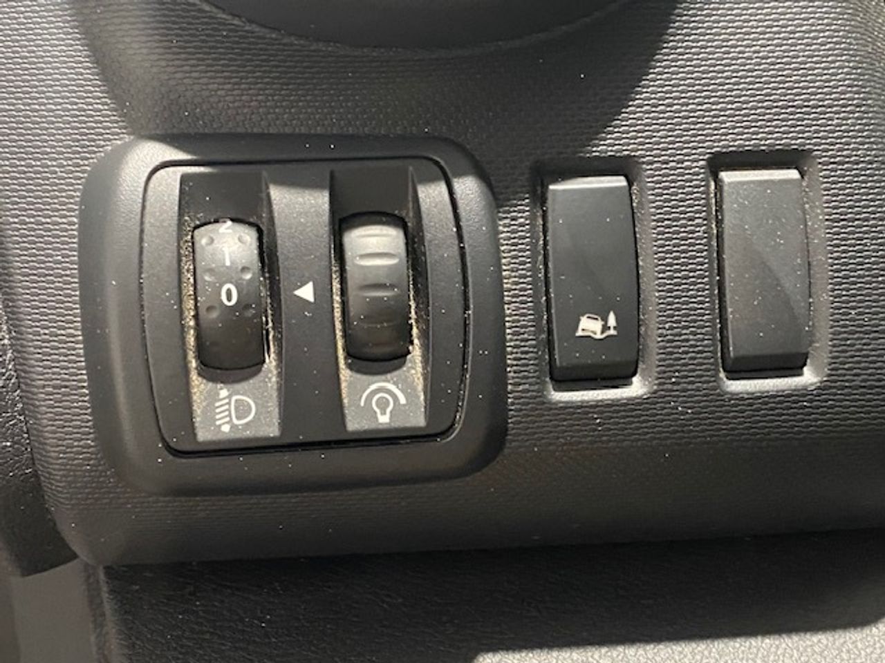 Nissan NV300 Furgón 2.0dCi L2H1 1.2T Comfort 120cv - GARANTIA FÁBRICA 03/2025 - Foto 25