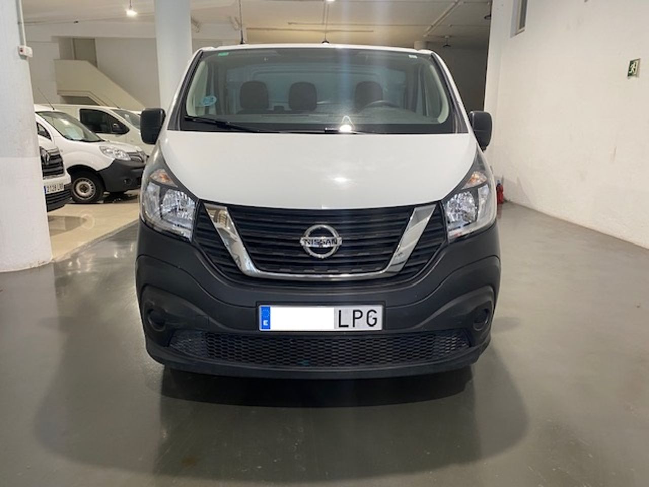 Nissan NV300 Furgón 2.0dCi L2H1 1.2T Comfort 120cv - GARANTIA FÁBRICA 03/2025 - Foto 3