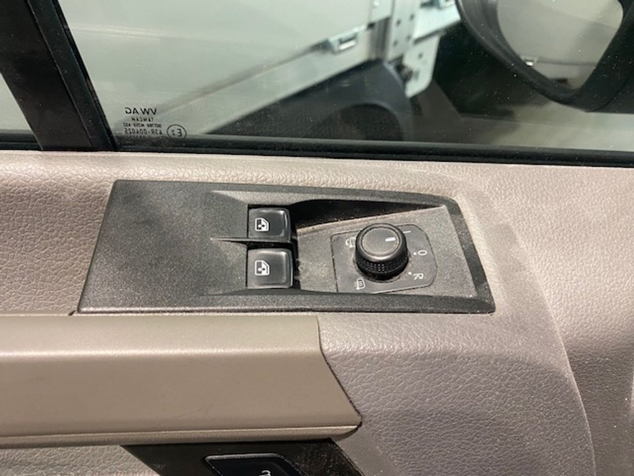 Volkswagen Crafter 35 Furgon BL TA L4H3 2.0TDI 130kW 177CV - GARANTIA FÁBRICA 03/2026 - Foto 25