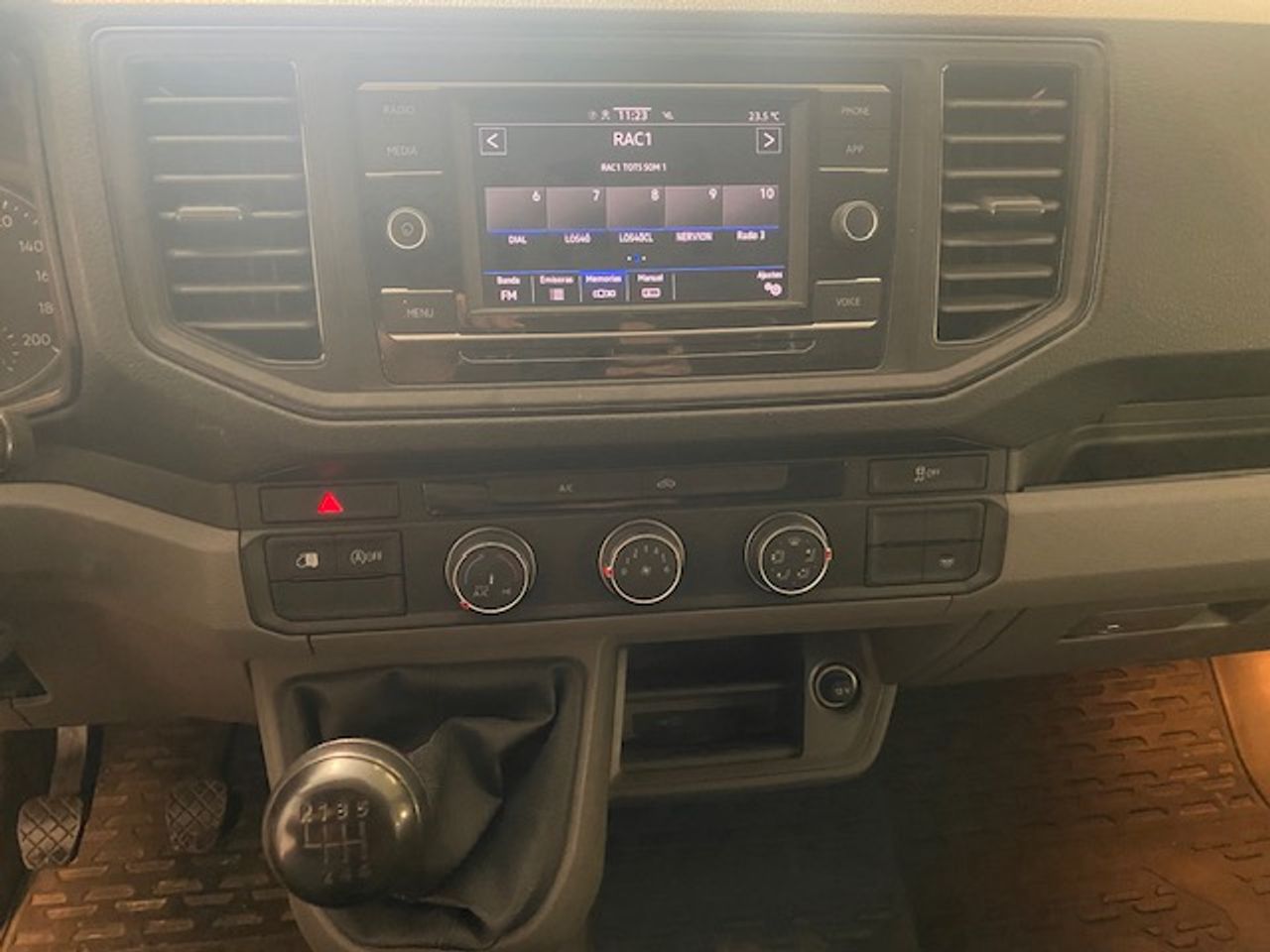 Volkswagen Crafter 35 Furgon BL TA L4H3 2.0TDI 130kW 177CV - GARANTIA FÁBRICA 03/2026 - Foto 14