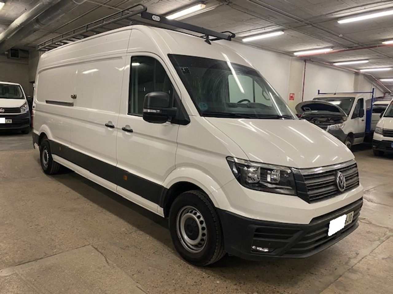 Volkswagen Crafter 35 Furgon BL TA L4H3 2.0TDI 103kW 140CV - GARANTIA FÁBRICA 07/2026 - Foto 3