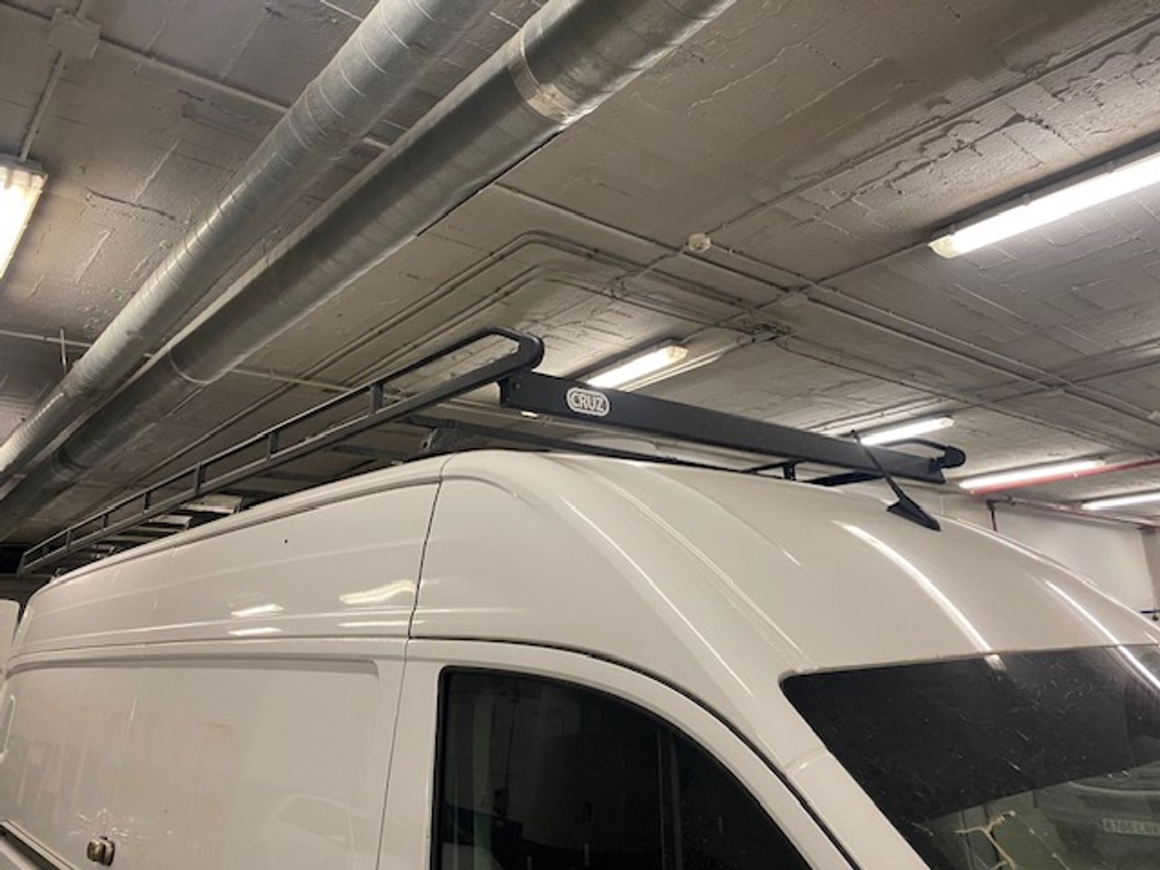 Volkswagen Crafter 35 Furgon BL TA L4H3 2.0TDI 103kW 140CV - GARANTIA FÁBRICA 07/2026 - Foto 12