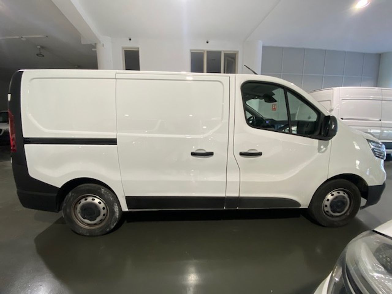 Renault Trafic Furgón L1H1 dCi 110cv - GARANTIA MECANICA - Foto 5