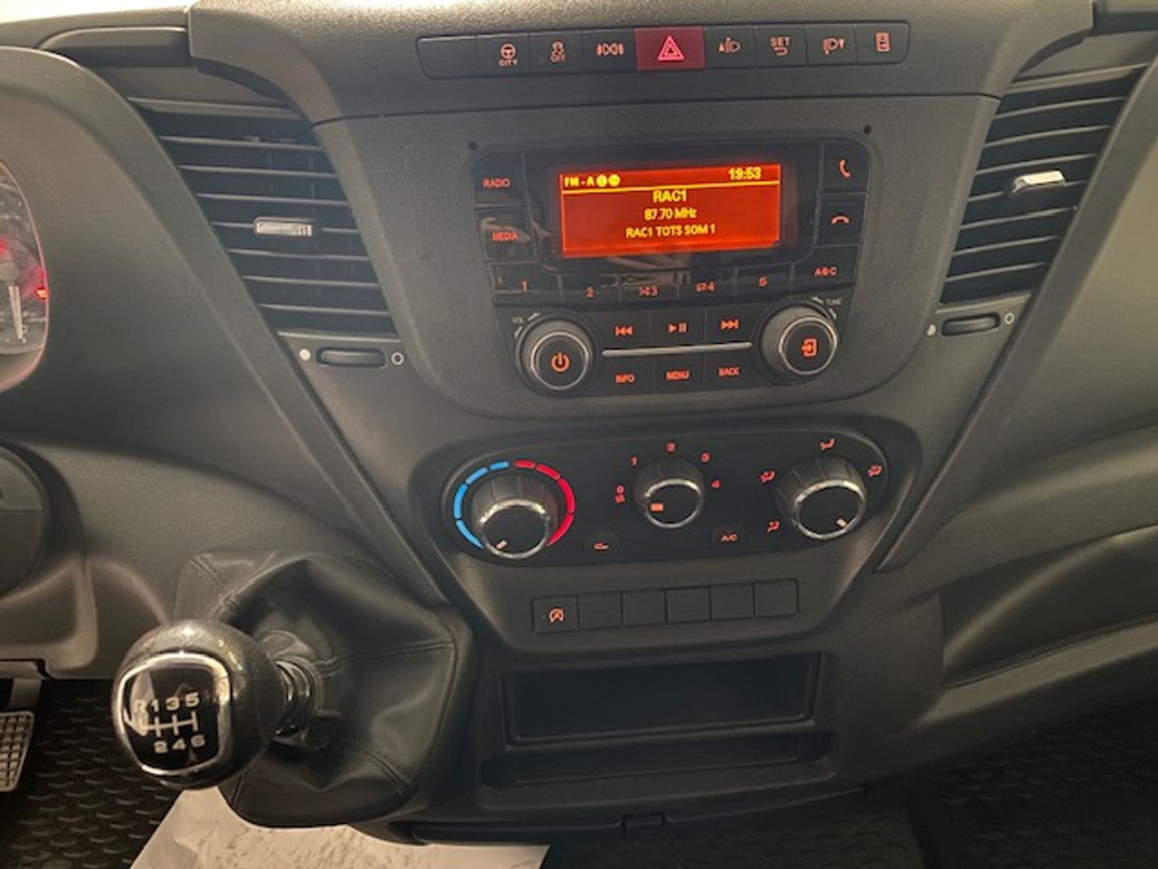 Iveco Daily Furgón 35S12 V 3520L H2 12.0 120cv - GARANTIA MECANICA - Foto 13