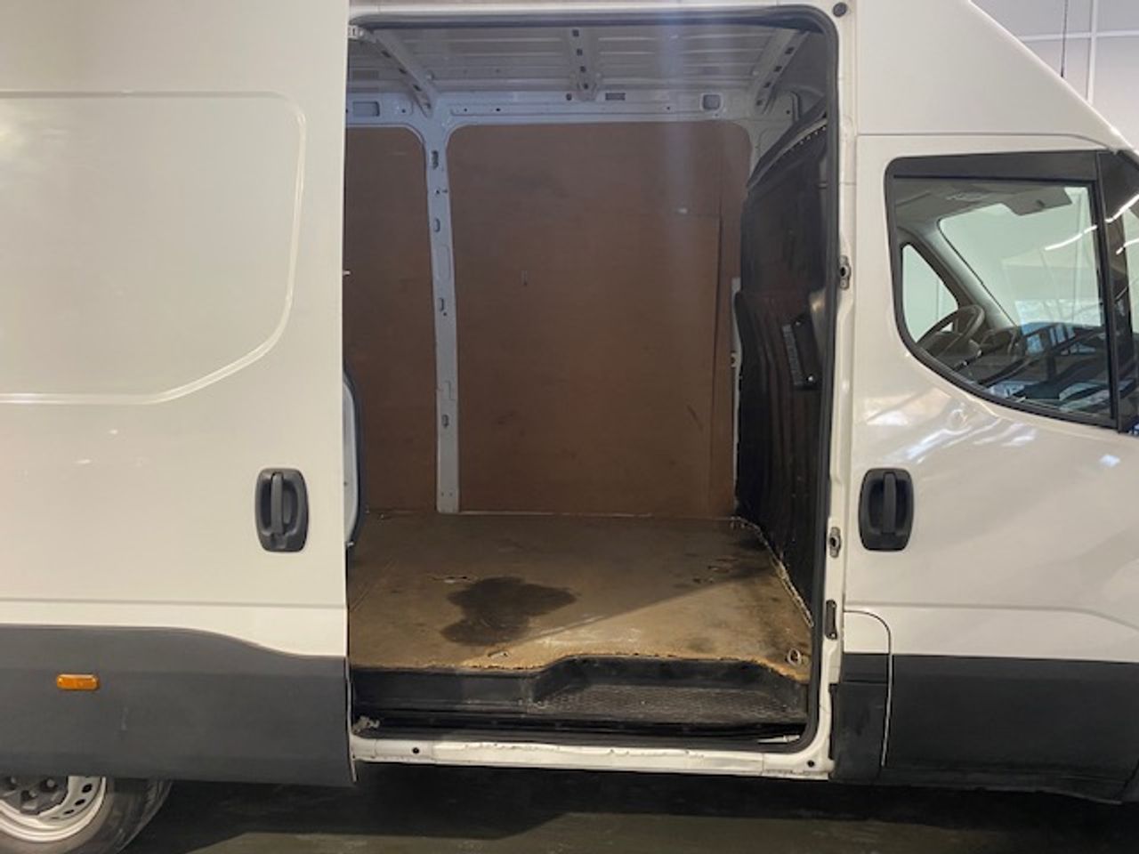 Iveco Daily Furgón 35S12 V 3520L H2 12.0 120cv - GARANTIA MECANICA - Foto 10